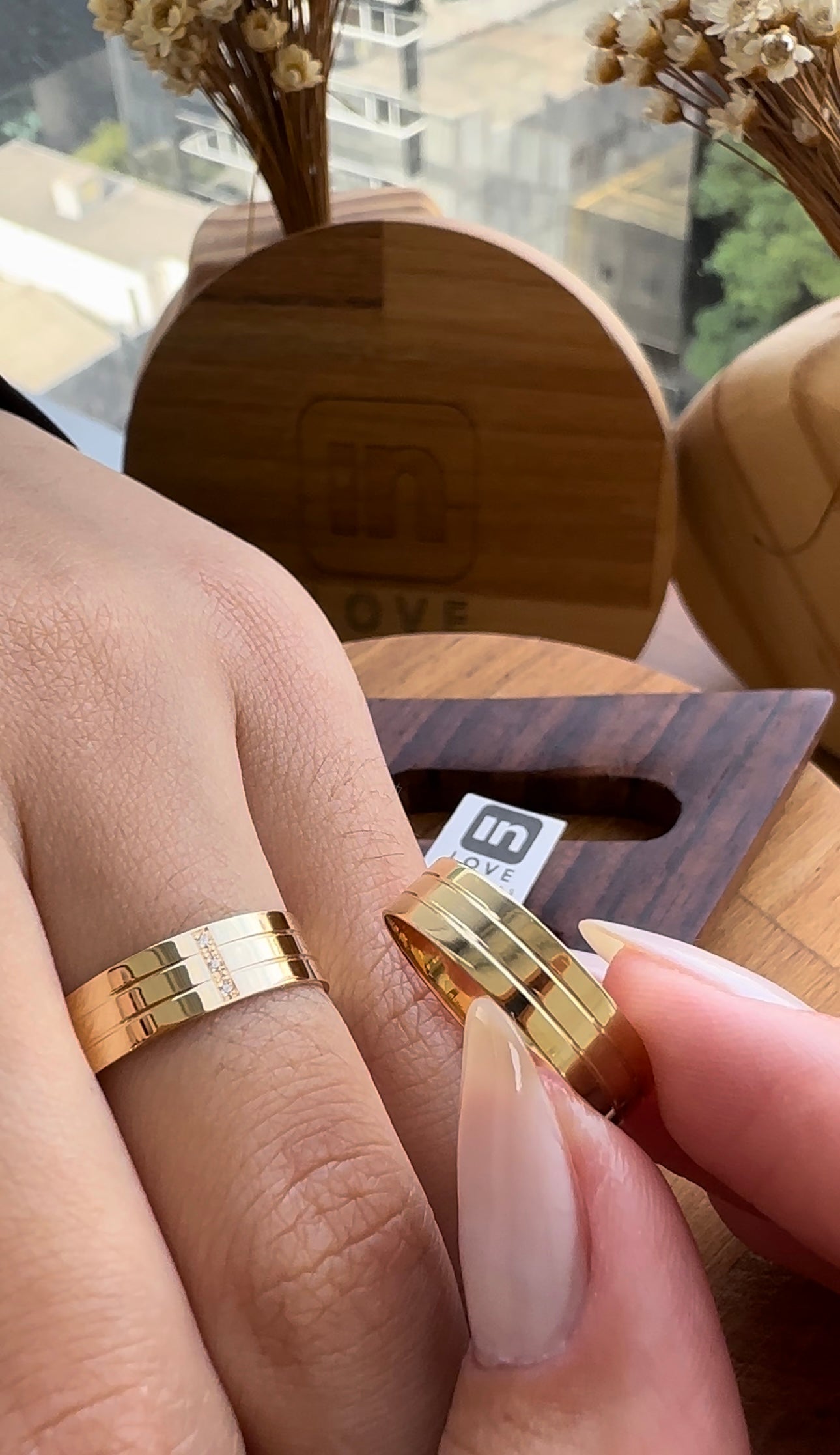 Alianças de Casamento em Ouro 18k - Modelo Meu Presente | 5mm | 12x R$332,50