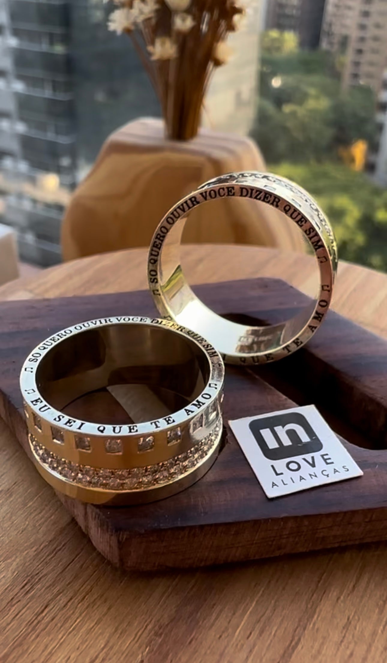 Aliança de Casamento em Ouro 18k - Modelo Eu Sei Que Te Amo | 10mm | 12x R$2.194,16