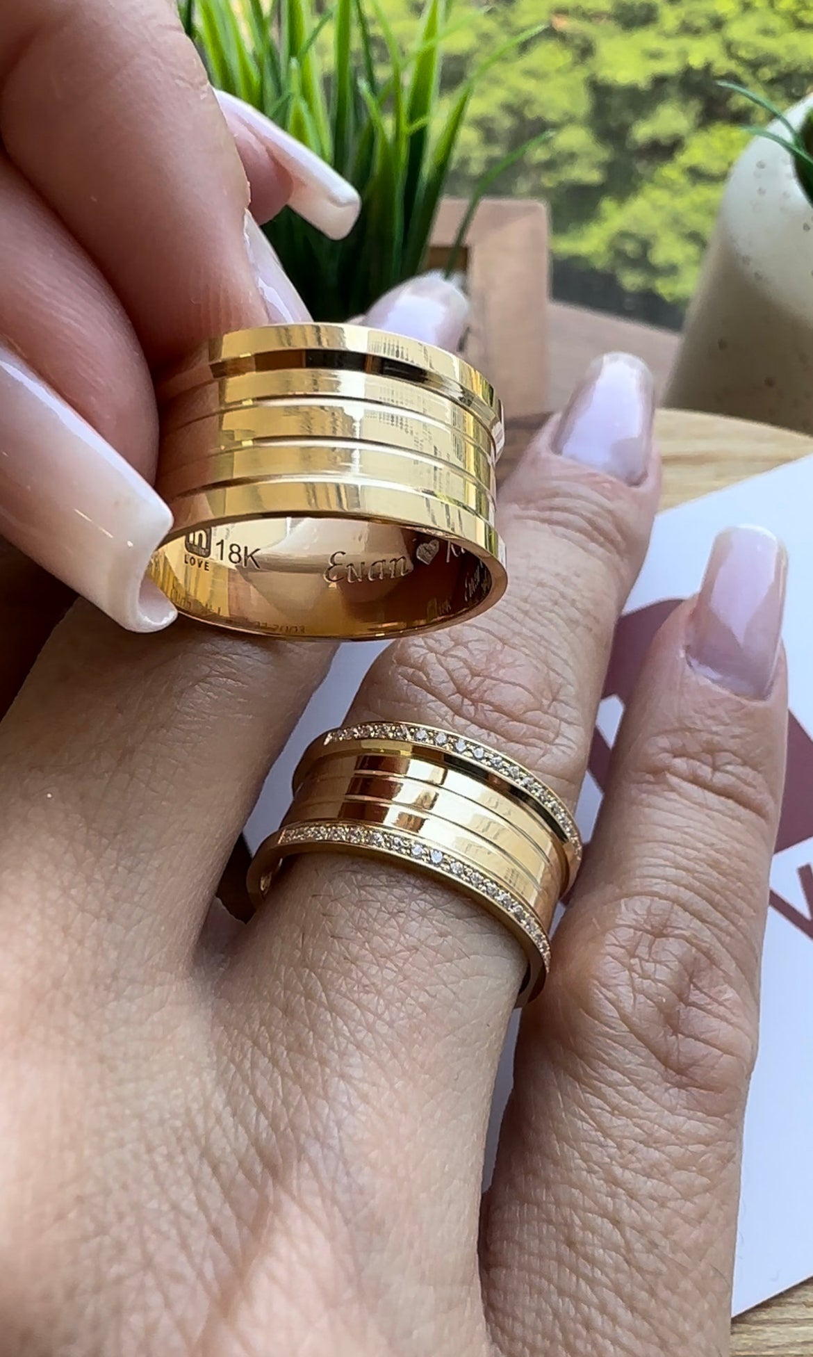 Alianças de Casamento em Ouro 18k - Modelo Paraíso | 9mm | 12x R$799