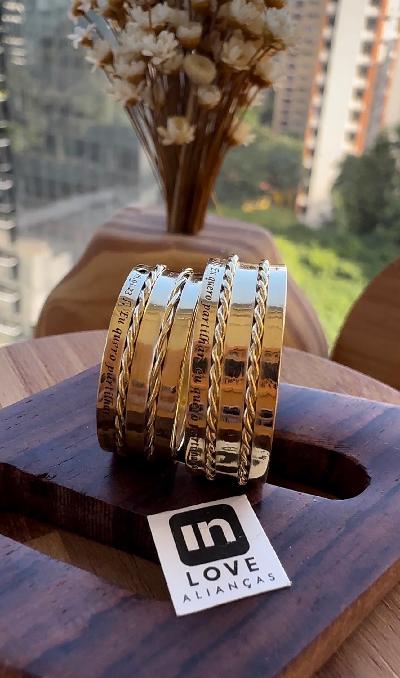 Alianças de Casamento em Ouro 18k - Modelo Partilhar | 8mm | 12x R$1.325