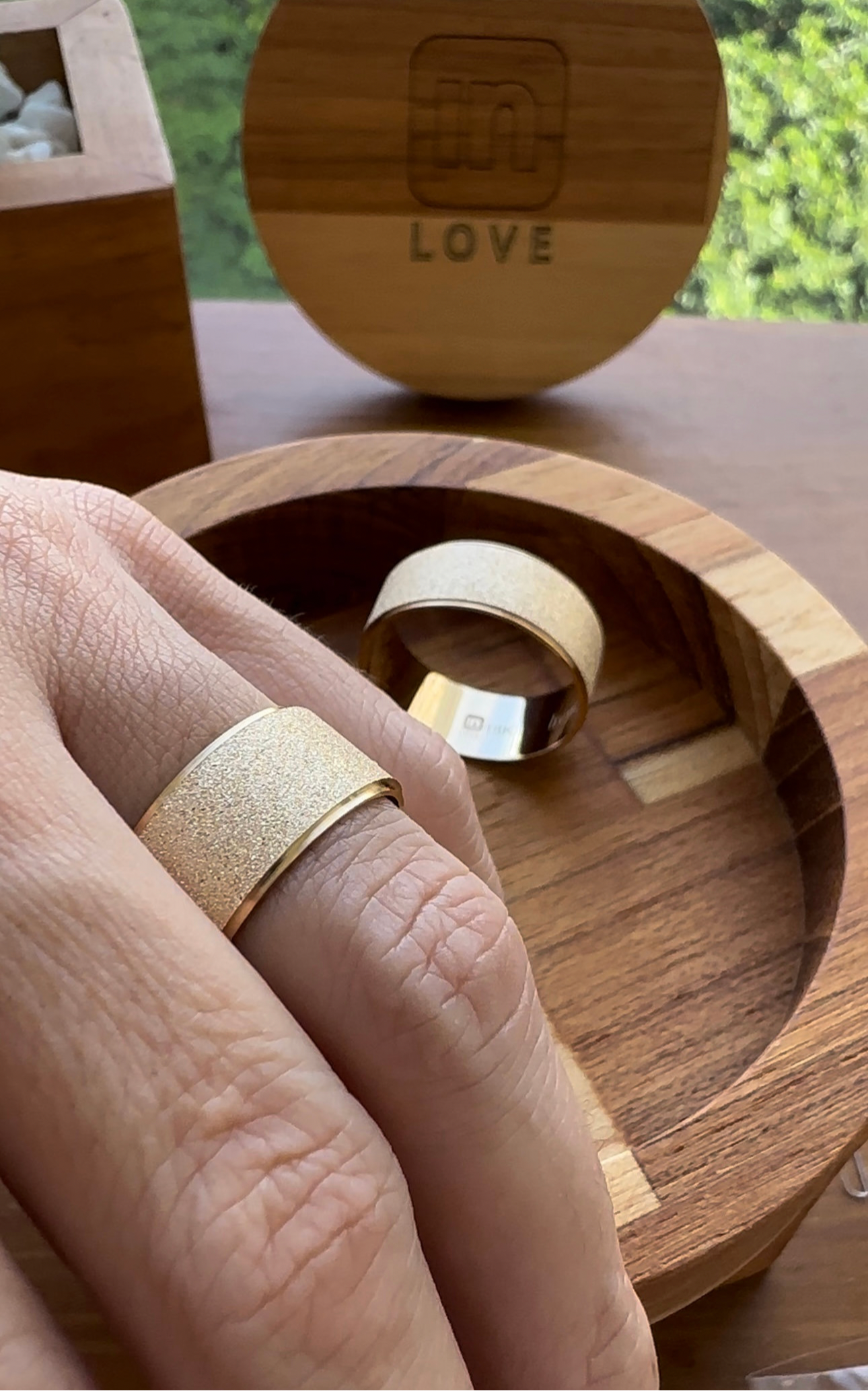 Alianças de Casamento em Ouro 18k - Modelo Brilho | 9mm | 12x R$1.050