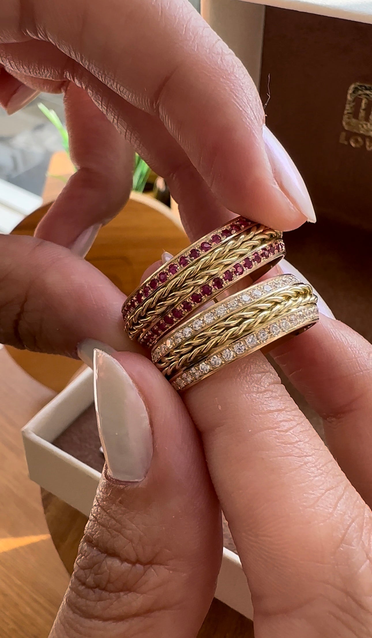 Alianças de Casamento em Ouro 18k - Modelo Trançado Duo | 7mm | 12x R$1.165.83