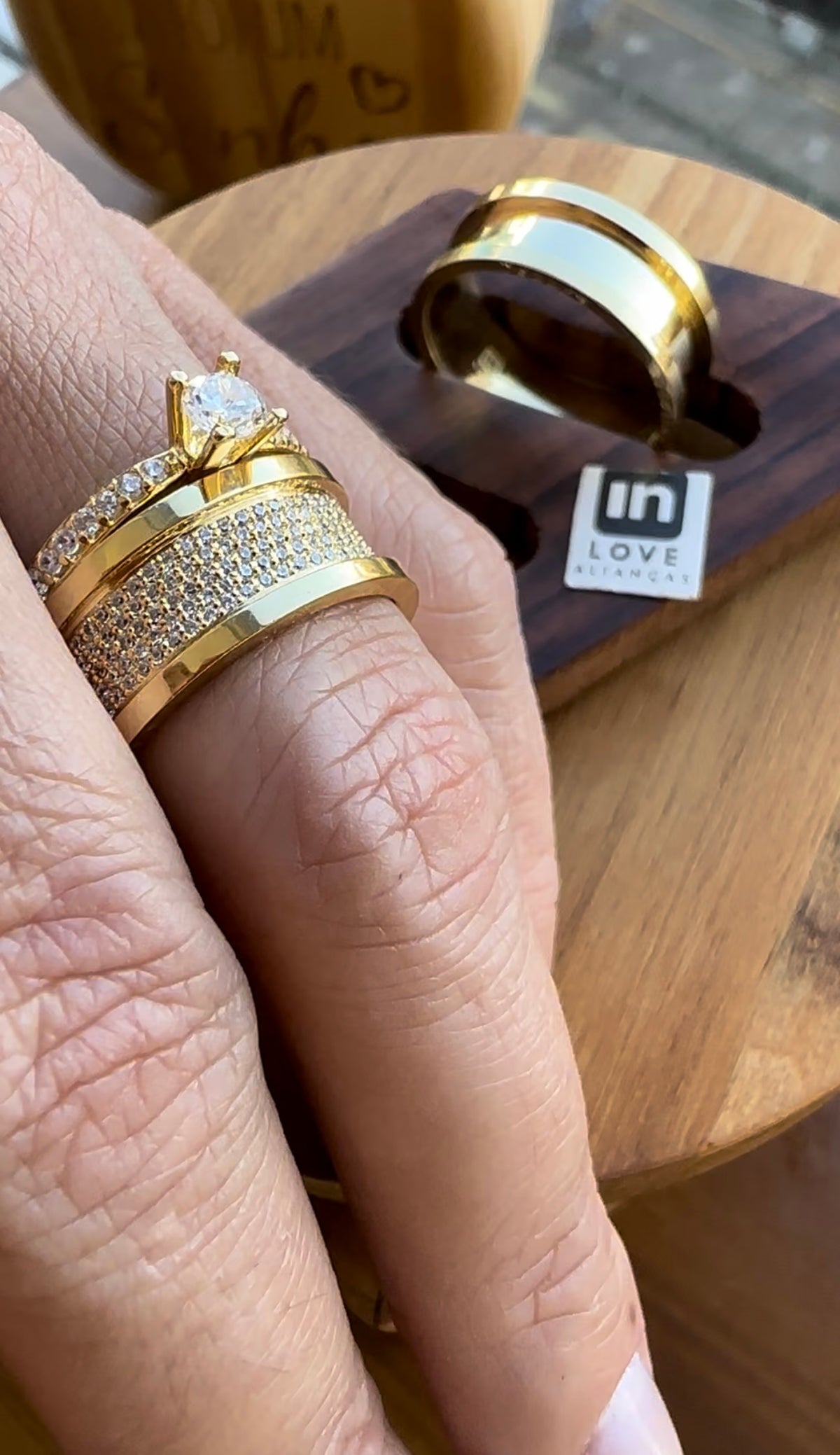 Par de Alianças em Ouro 18k - Modelo Intense | 8mm | 12x R$1.199.
