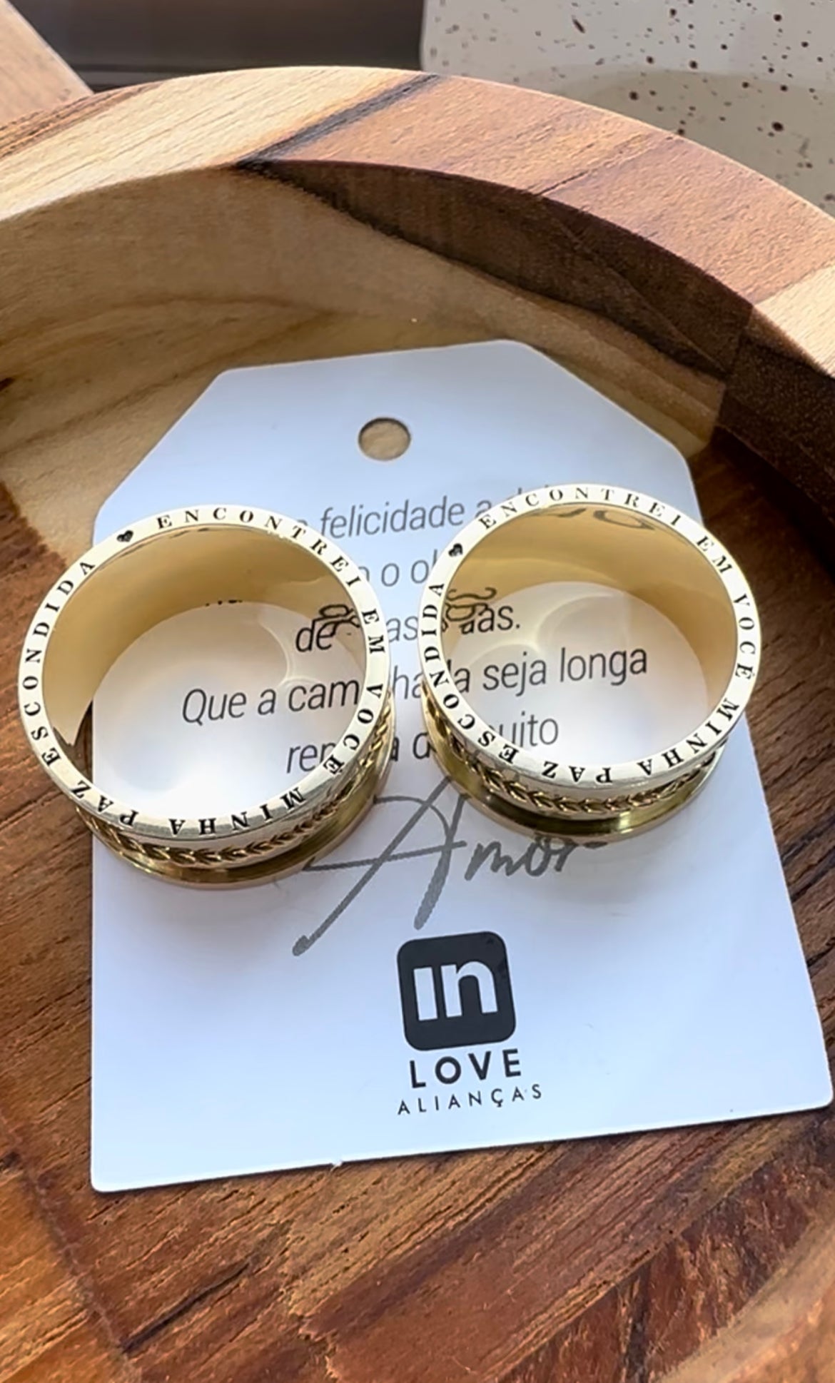 Alianças de Casamento em Ouro 18k - Modelo Desejo | 10mm | 12x R$1.165.83