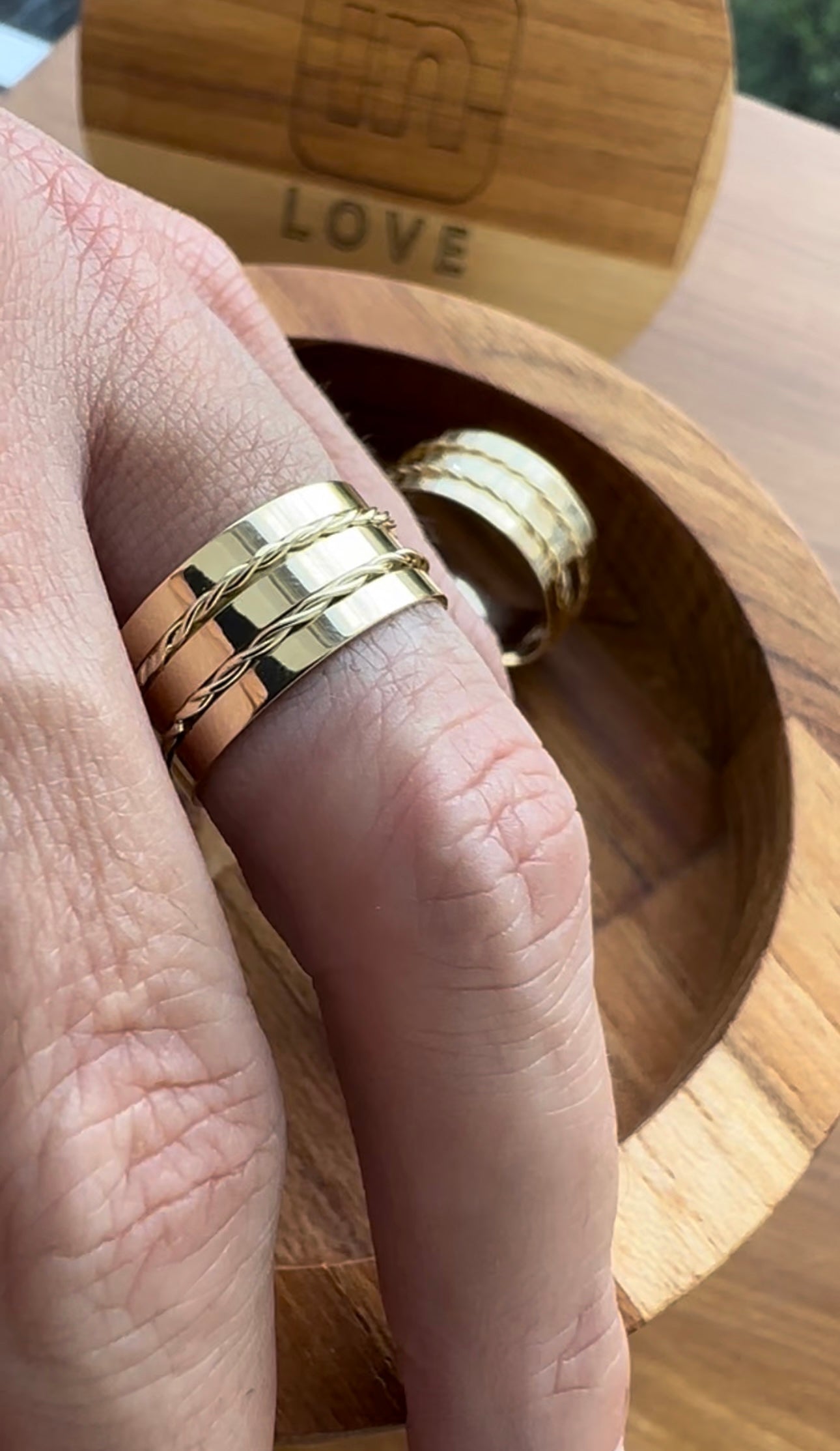 Alianças de Casamento em Ouro 18k - Modelo Momentos | 8mm | 12x R$806,66
