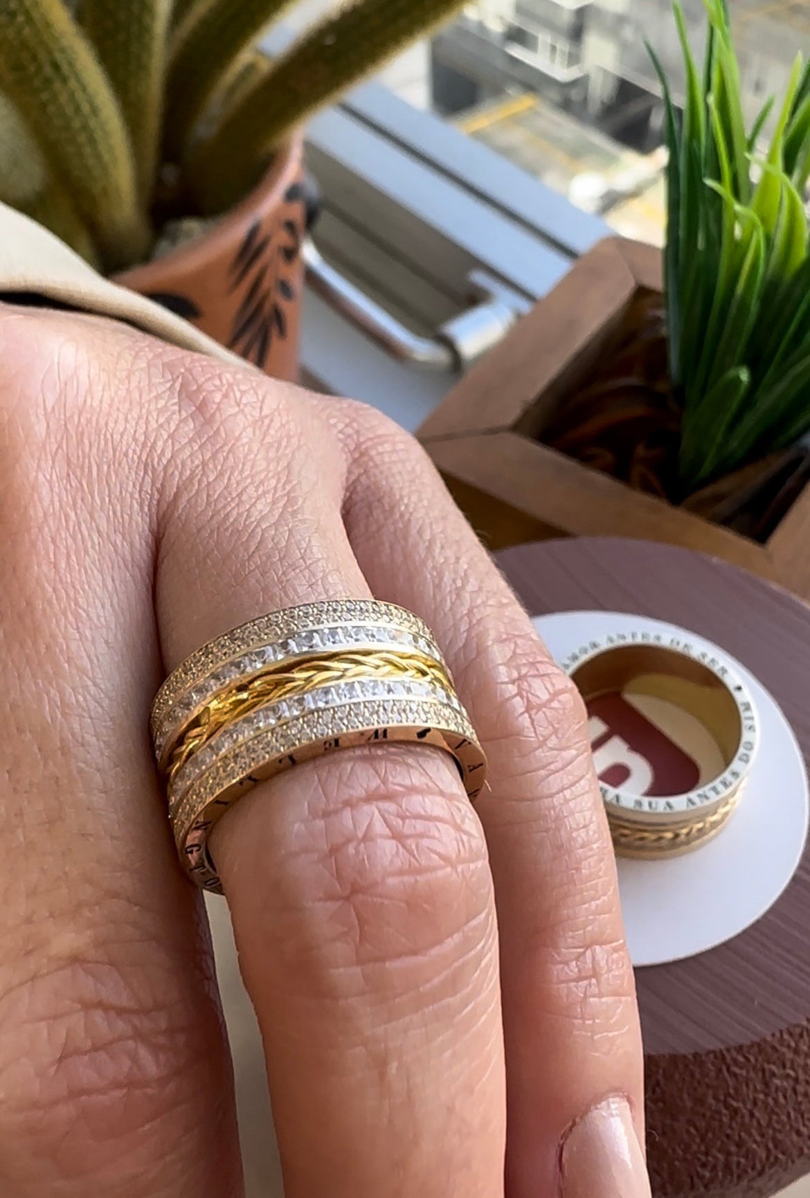 Alianças de Casamento em Ouro 18k - Modelo A Gente Junto | 10mm | 12x R$2.548,33