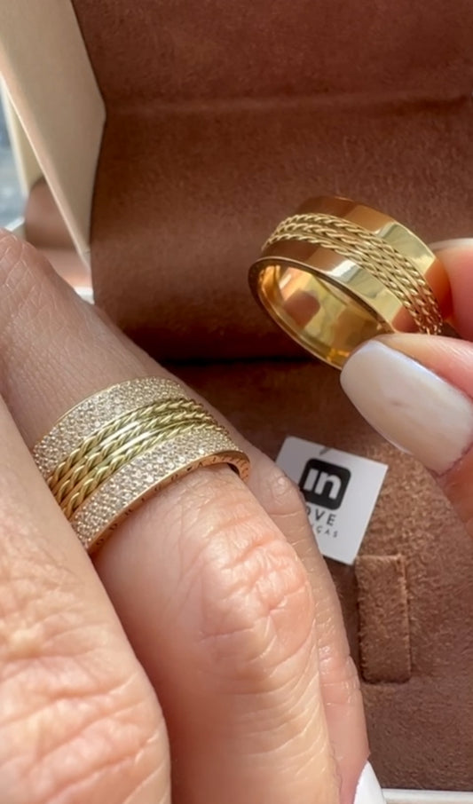 Alianças de Casamento em Ouro 18k - Modelo Esse Amor | 10mm | 12x R$1.915