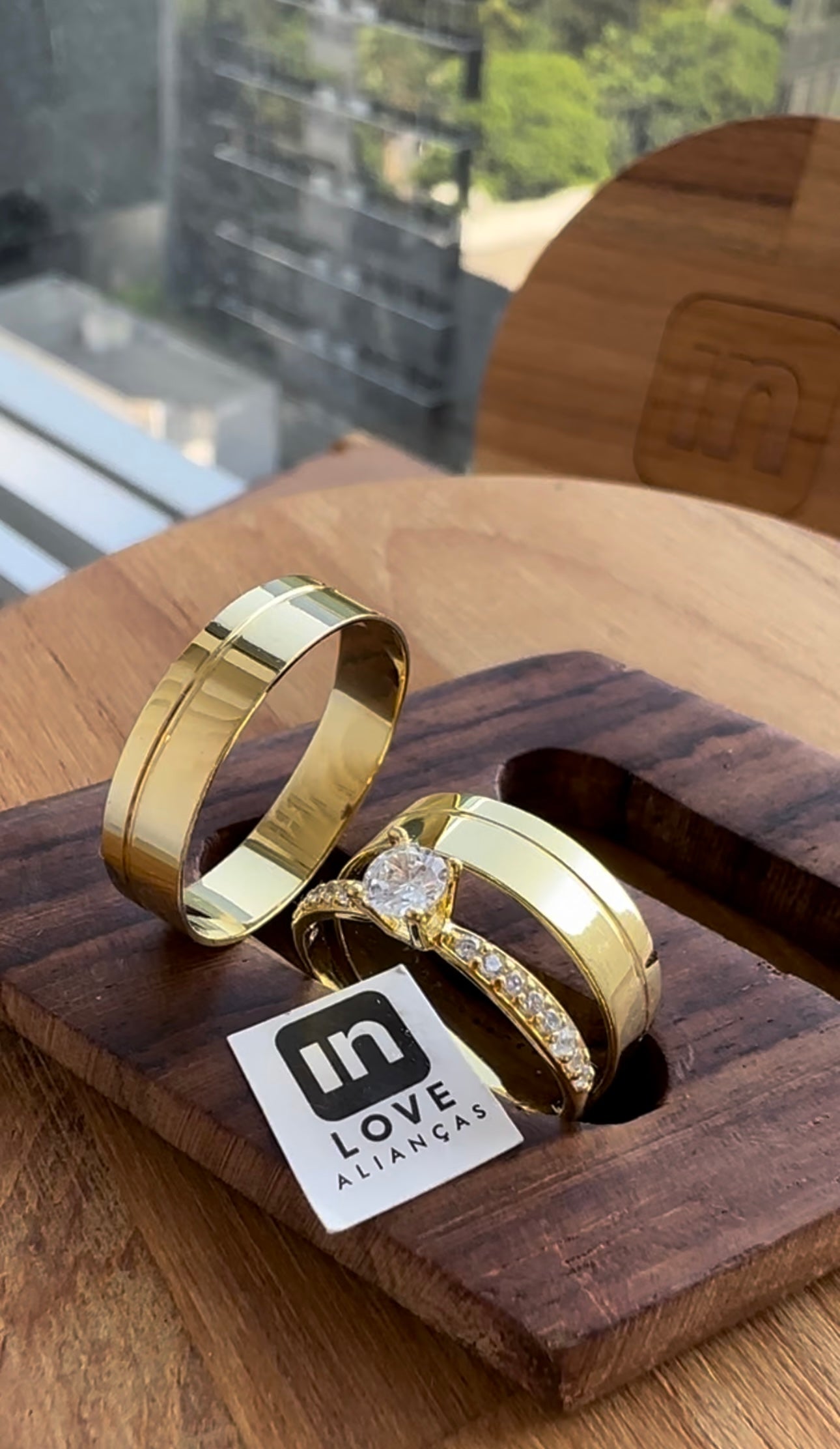Alianças de Casamento em Ouro 18k - Modelo Amor Maior | 5mm | 12x R$299