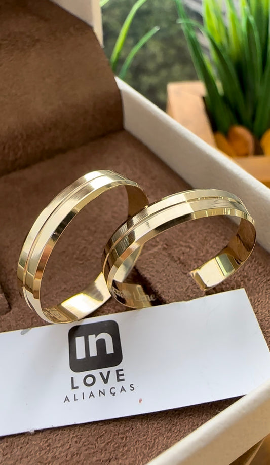 Alianças de Casamento em Ouro 18k - Modelo Denguinho | 4mm | 12x R$349