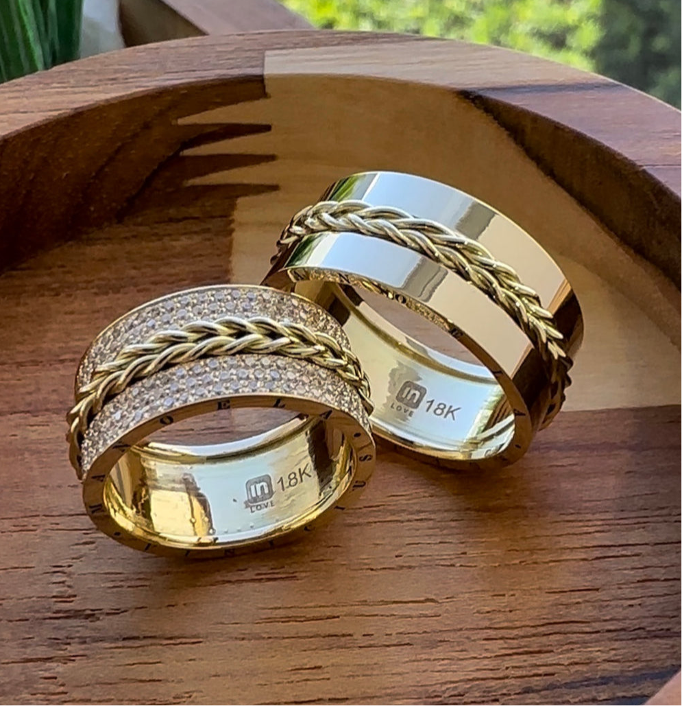 Alianças de Casamento em Ouro 18k - Modelo Eternity | 10mm | 12x R$1.833