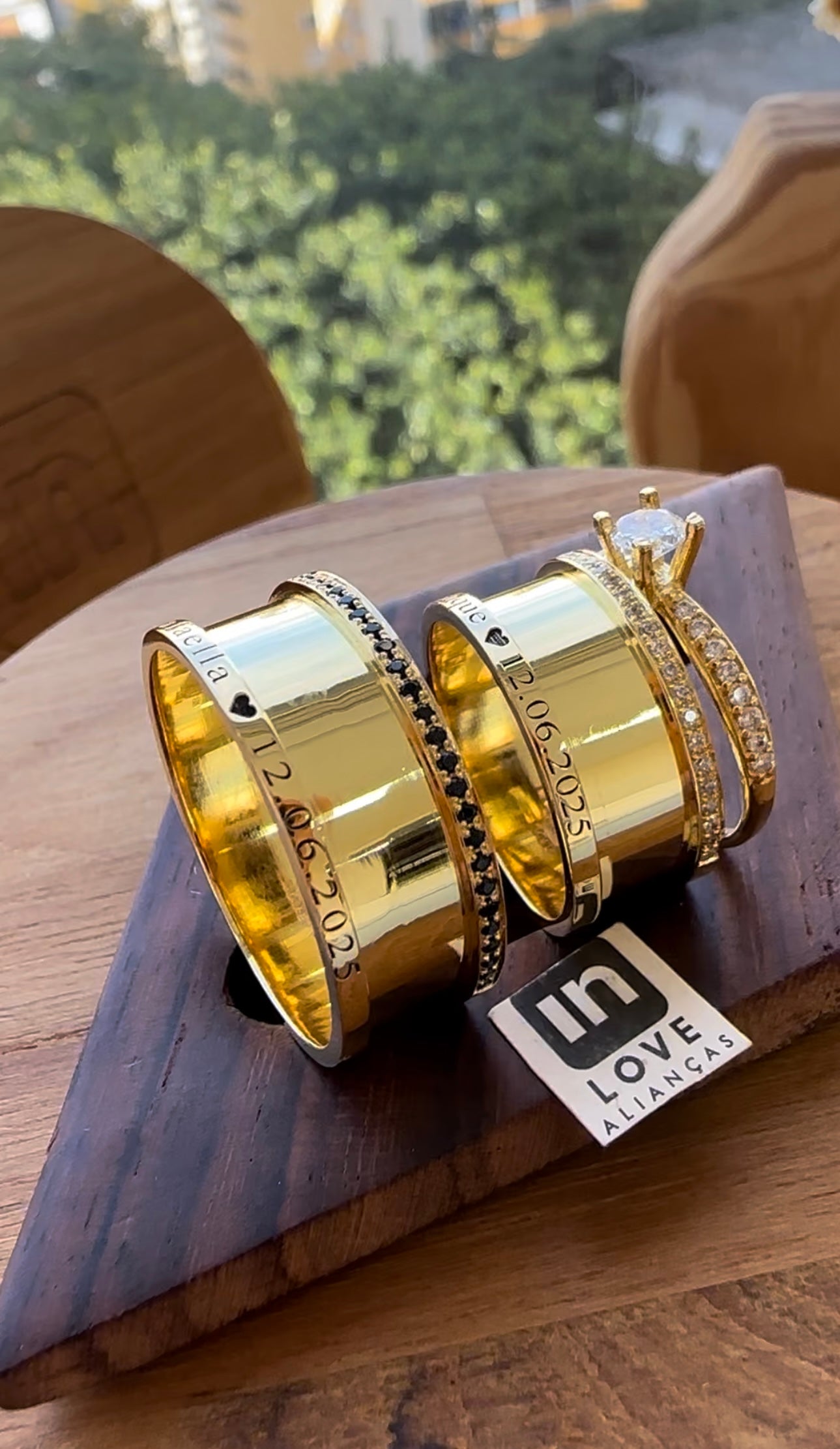 Alianças de Casamento em Ouro 18k - Modelo Amar Você | 9mm | 12x R$999.16