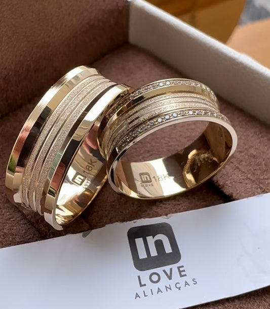 Alianças de Casamento em Ouro 18k - Modelo Paraíso | 7mm | 12x R$599