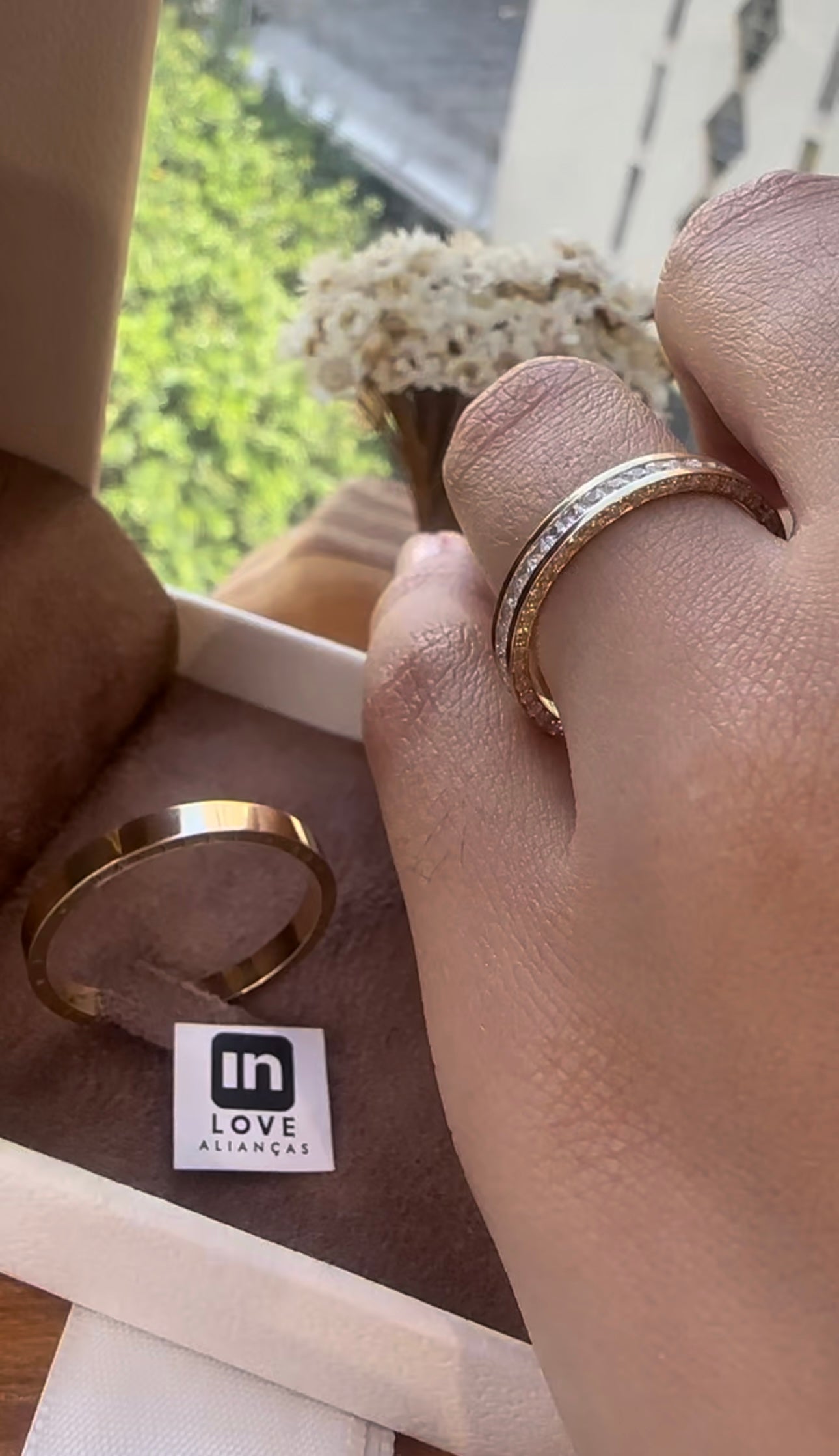 Alianças de Casamento em Ouro 18k - Modelo Gold Love | 3mm | 12x R$741,66