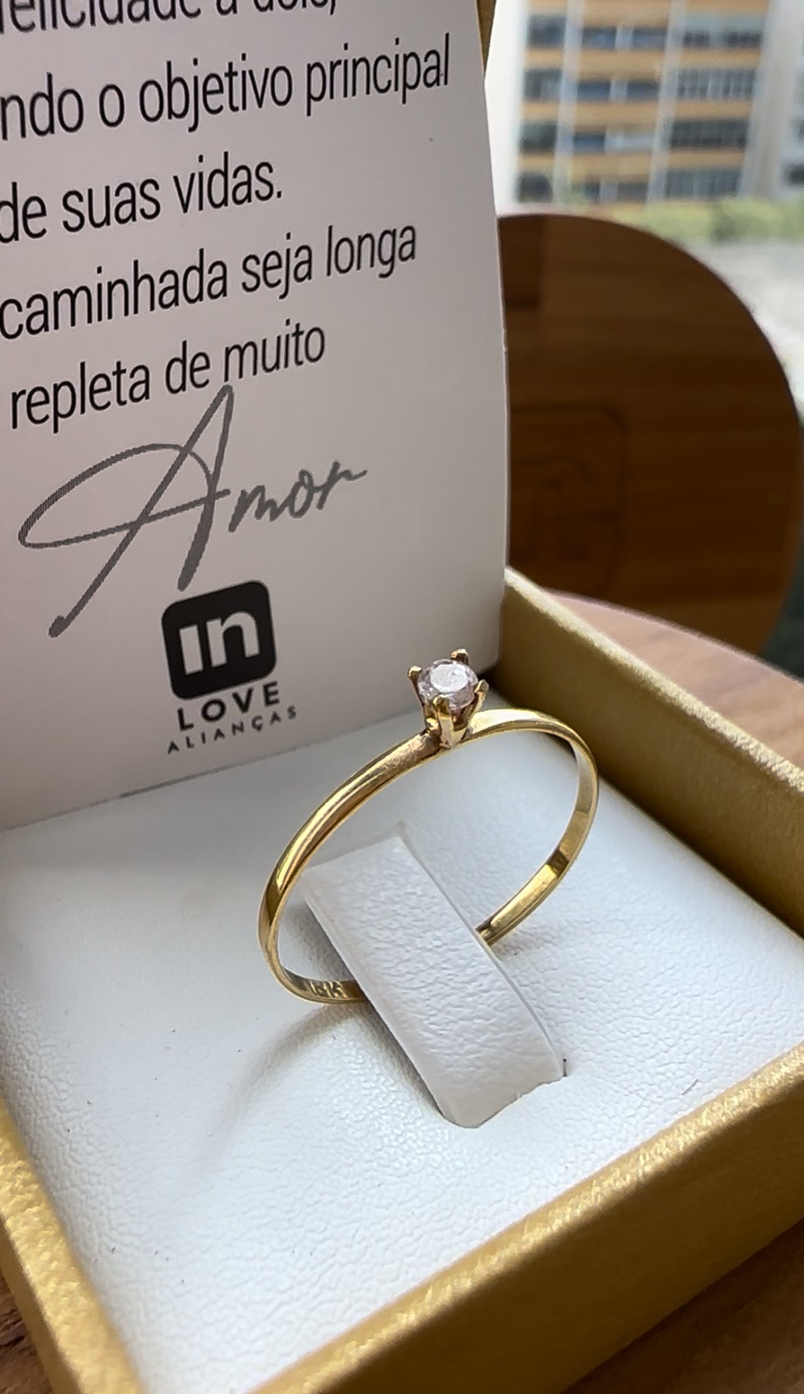 Anel Solitário Clássico em Ouro 18k - 12x R$82,5