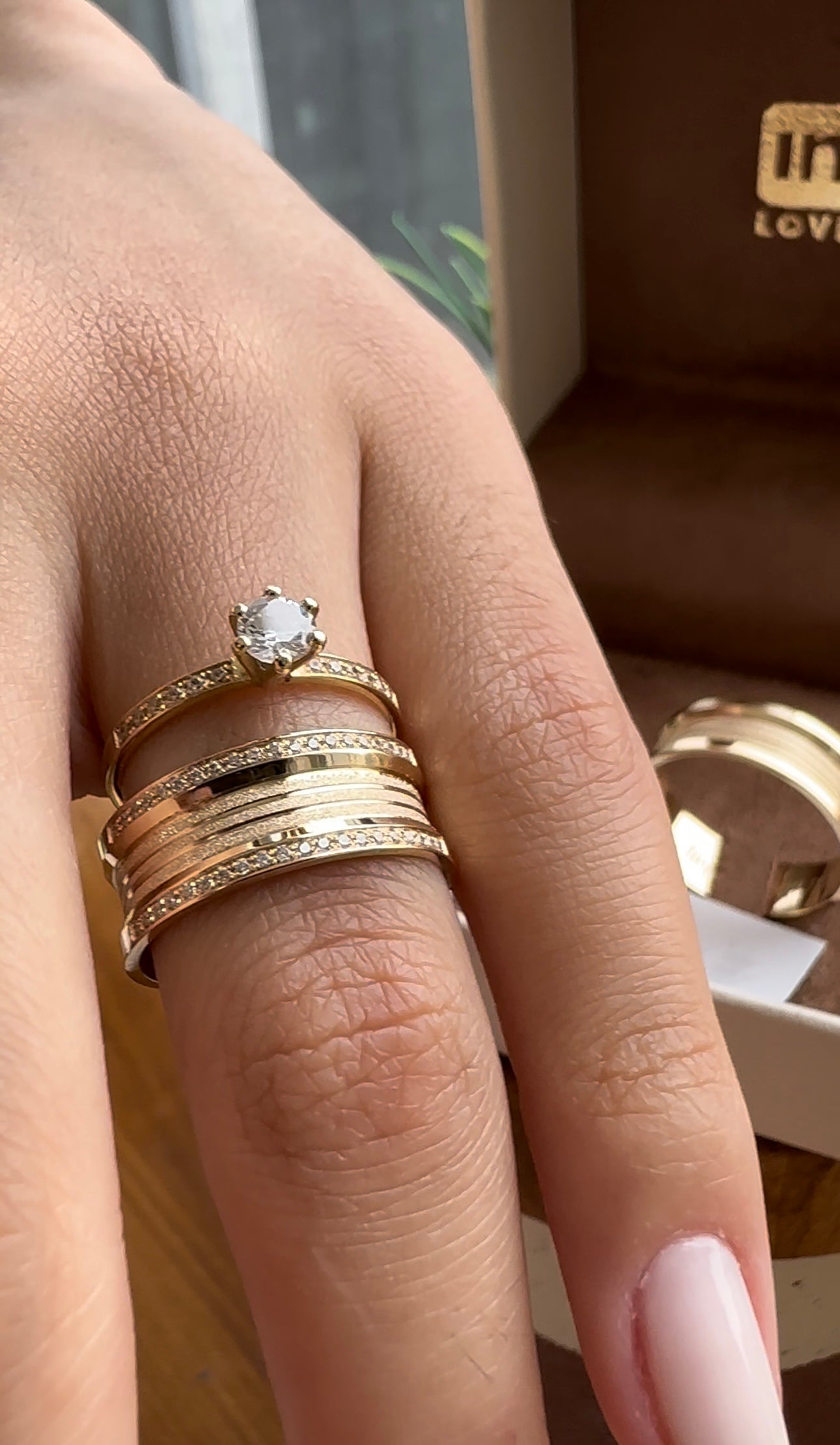 Alianças de Casamento em Ouro 18k - Modelo Paraíso | 7mm | 12x R$633,33