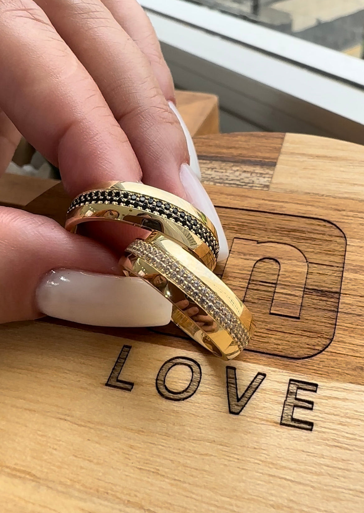 Alianças de Casamento em Ouro 18k - Modelo Paisagem | 6mm | 12x R$1.333