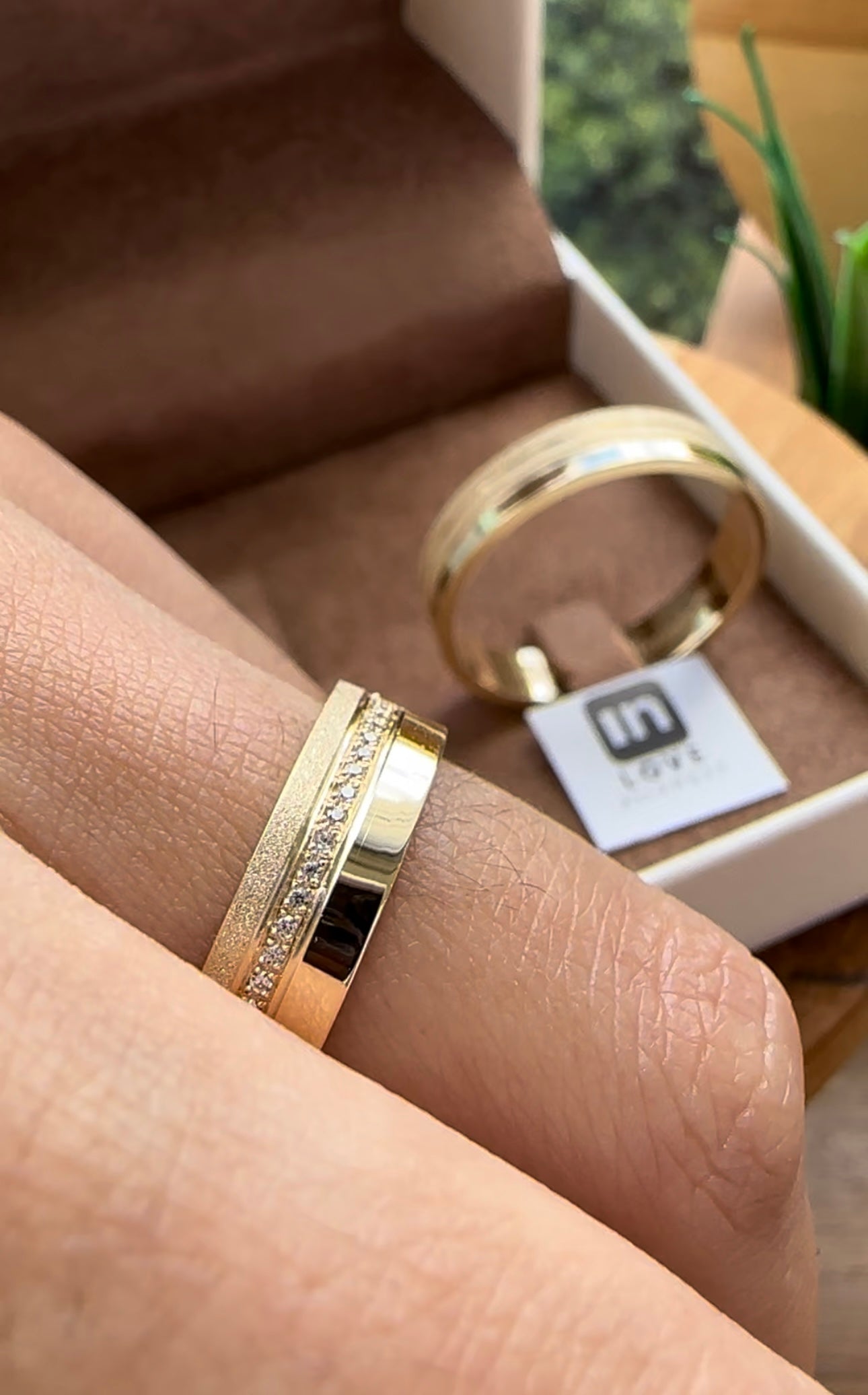 Alianças de Casamento em Ouro 18k - Modelo Cerrado | 5mm | 12x R$919,66