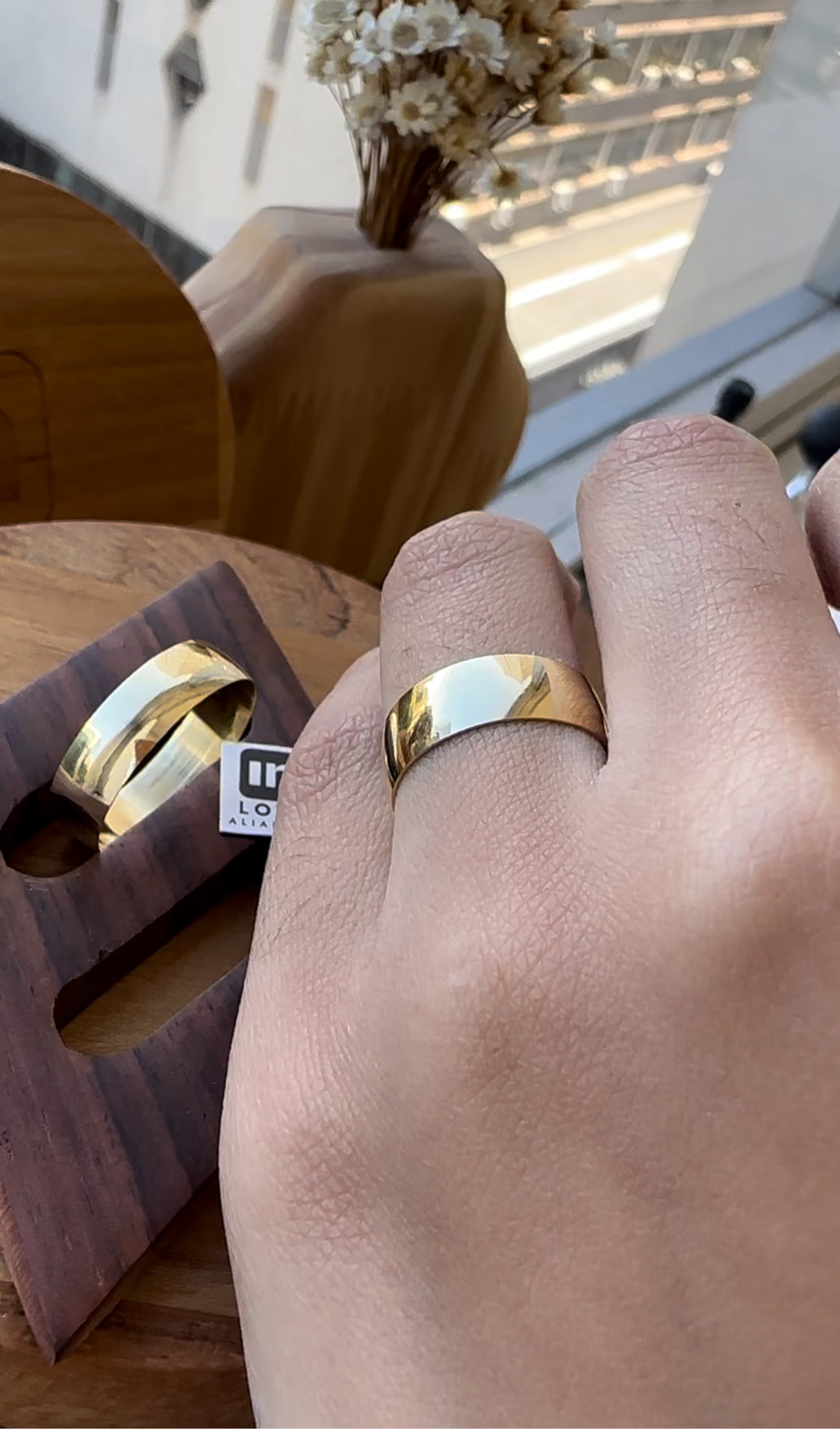 Alianças de Casamento em Ouro 18k - Modelo Tradicional | 6mm | 12x R$415