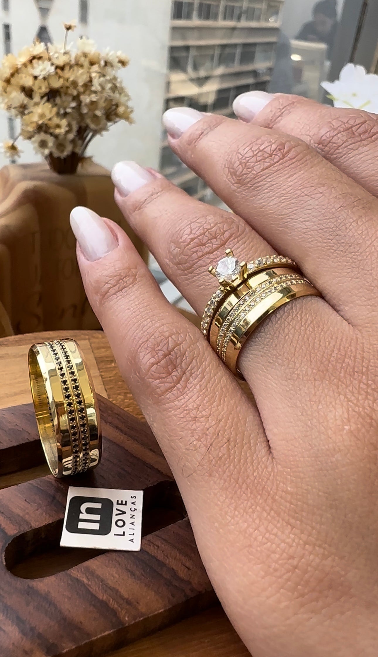 Alianças de Casamento em Ouro 18k - Modelo Meu Sorriso | 7mm | 12x R$583