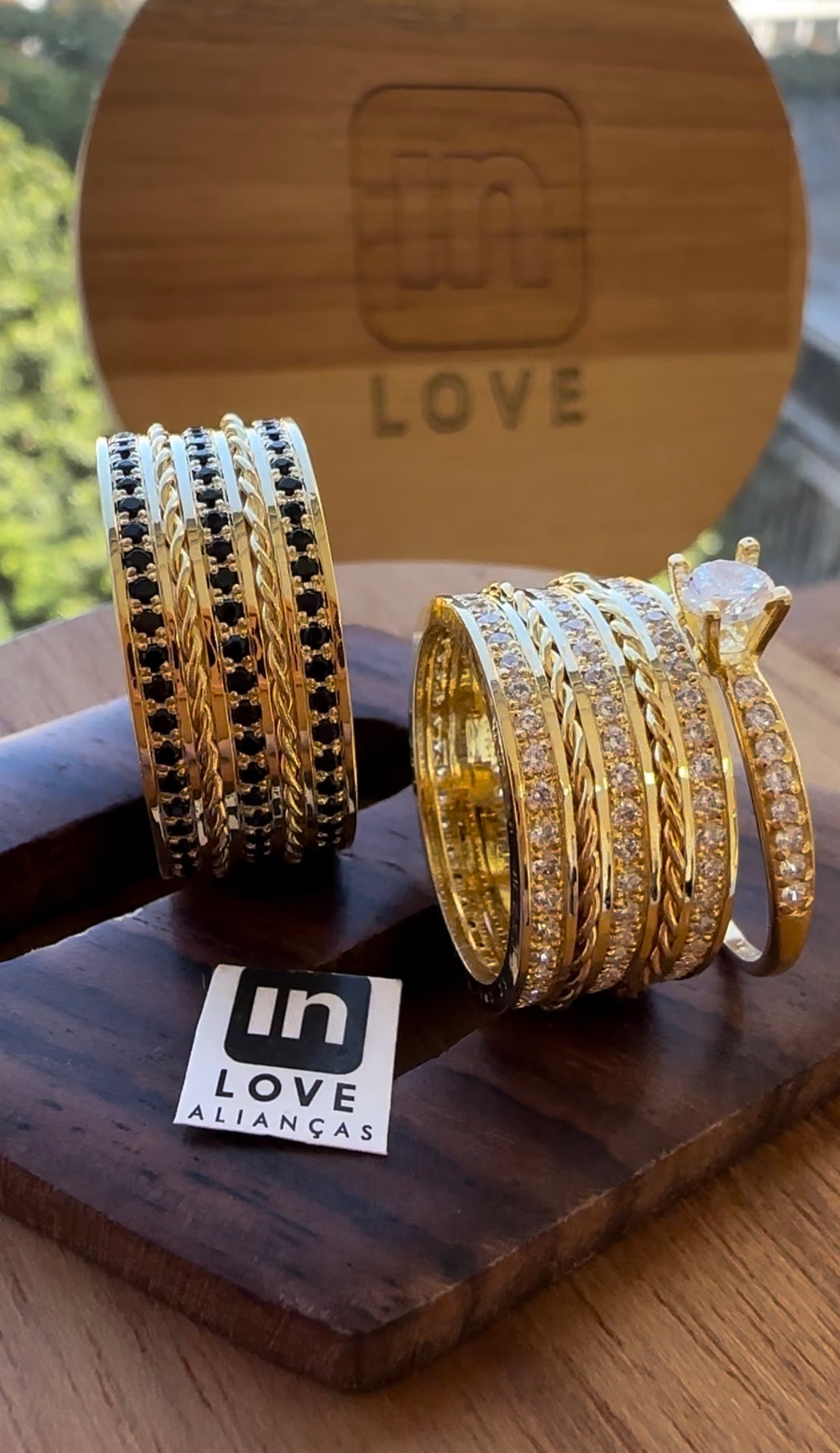Alianças de Casamento em Ouro 18k - Modelo Momentos | 10mm | 12x R$1.583,00