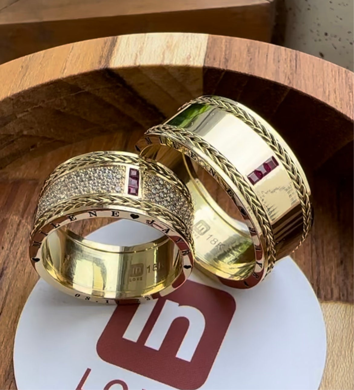 Alianças de Casamento em Ouro 18k - Modelo Fidelidade | 10mm | 12x R$2.115