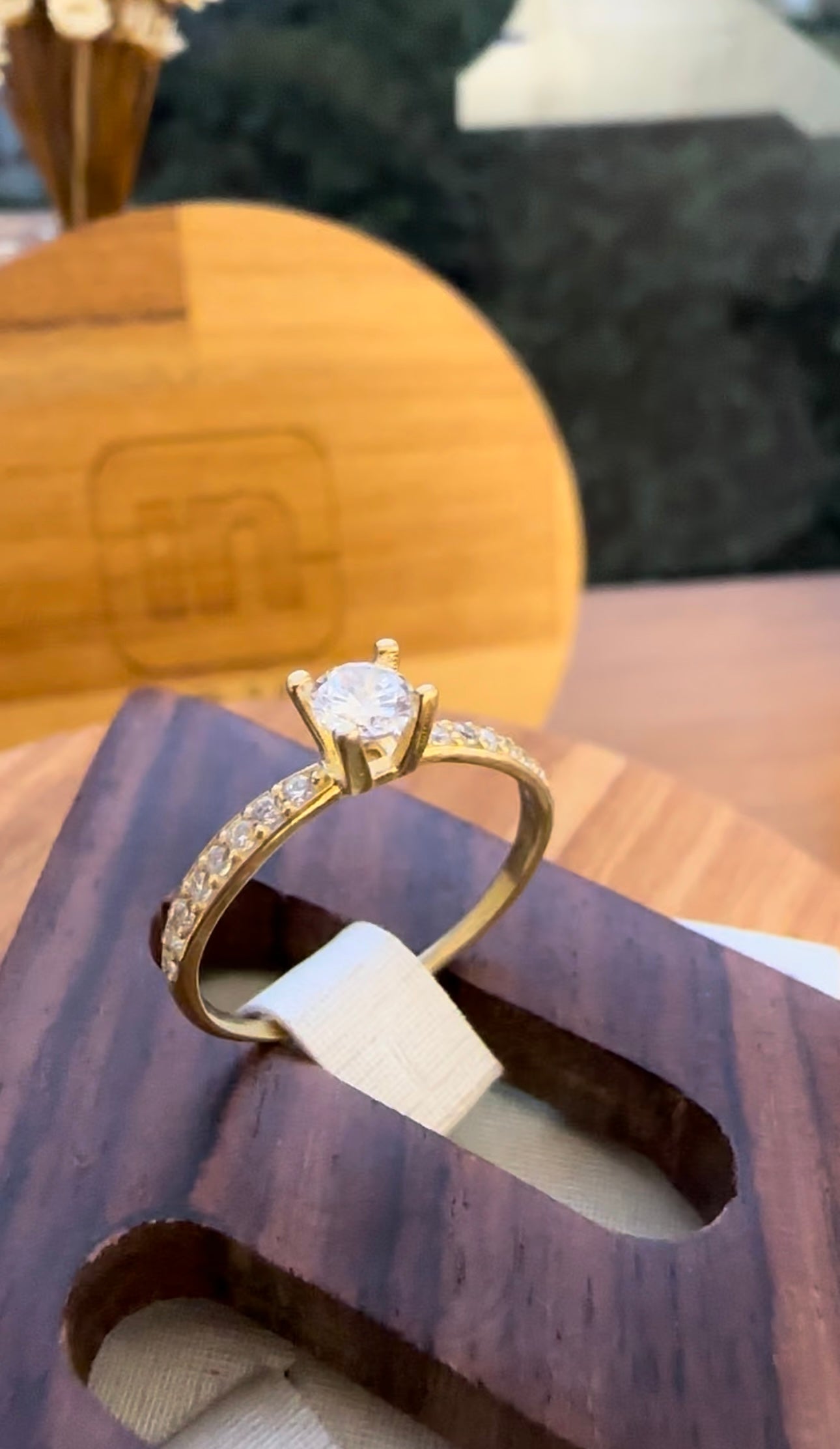 Anel Serenata em Ouro 18k - 12x R$166