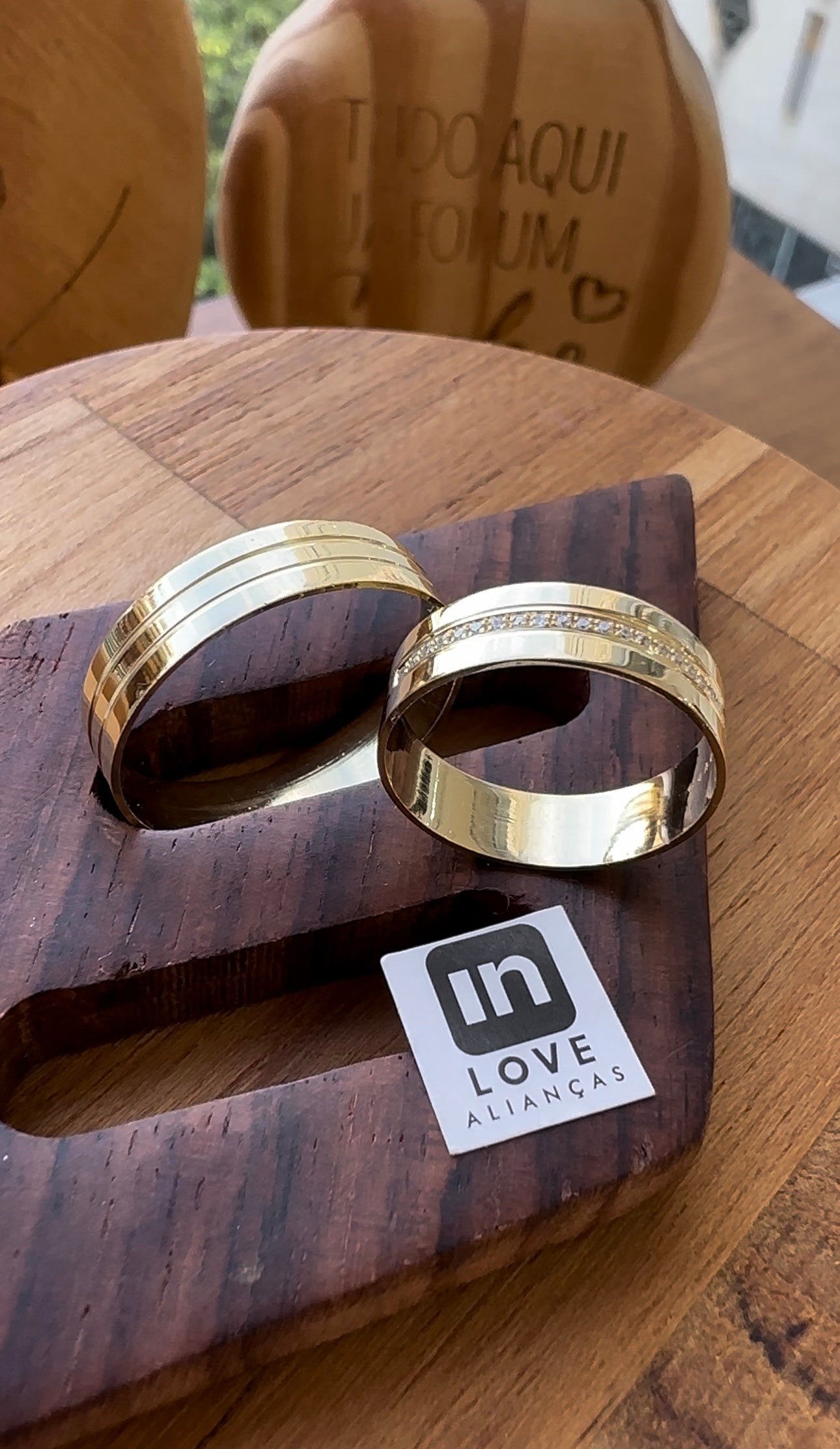 Alianças de Casamento em Ouro 18k - Modelo Mimosinha | 5mm | 12x R$333
