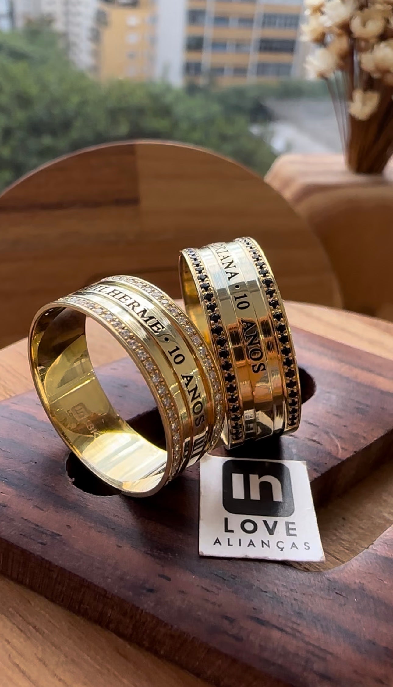 Alianças de Casamento em Ouro 18k - Modelo Promessas | 7mm | 12x R$583