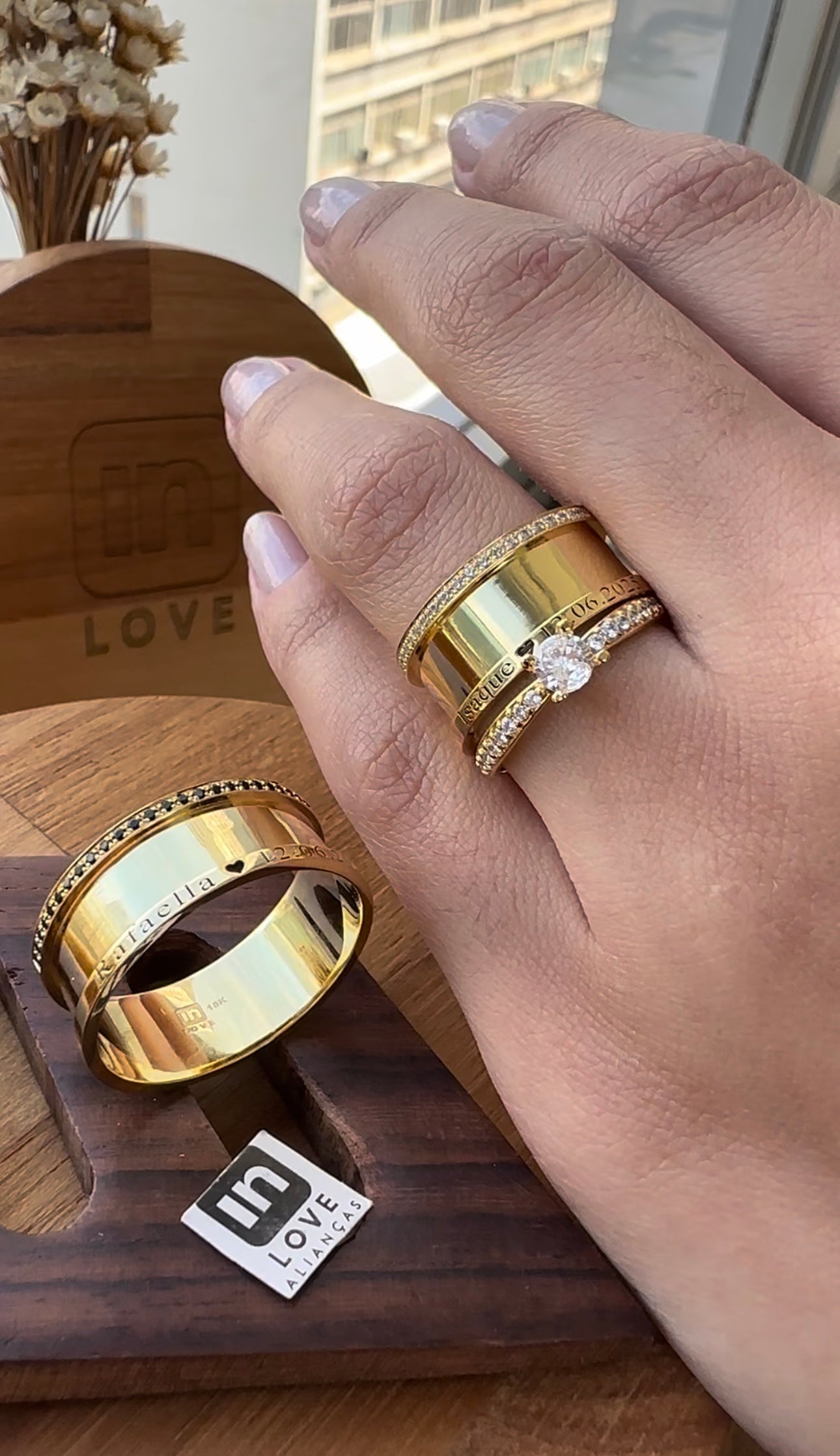Alianças de Casamento em Ouro 18k - Modelo Amar Você | 9mm | 12x R$999.16