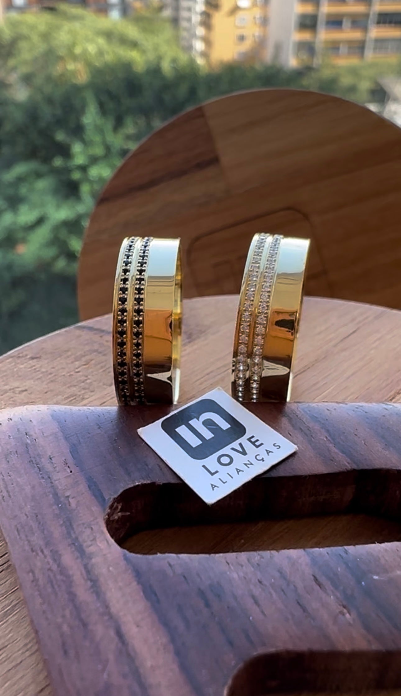 Alianças de Casamento em Ouro 18k - Modelo Sorte | 6mm | 12x R$499