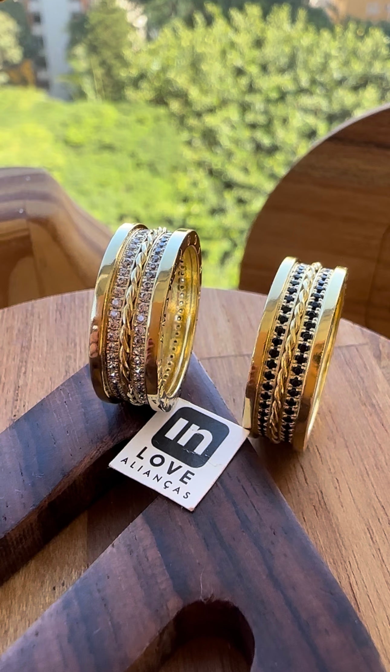 Alianças de Casamento em Ouro 18k - Modelo Desejo | 7mm | 12x R$1.028,33