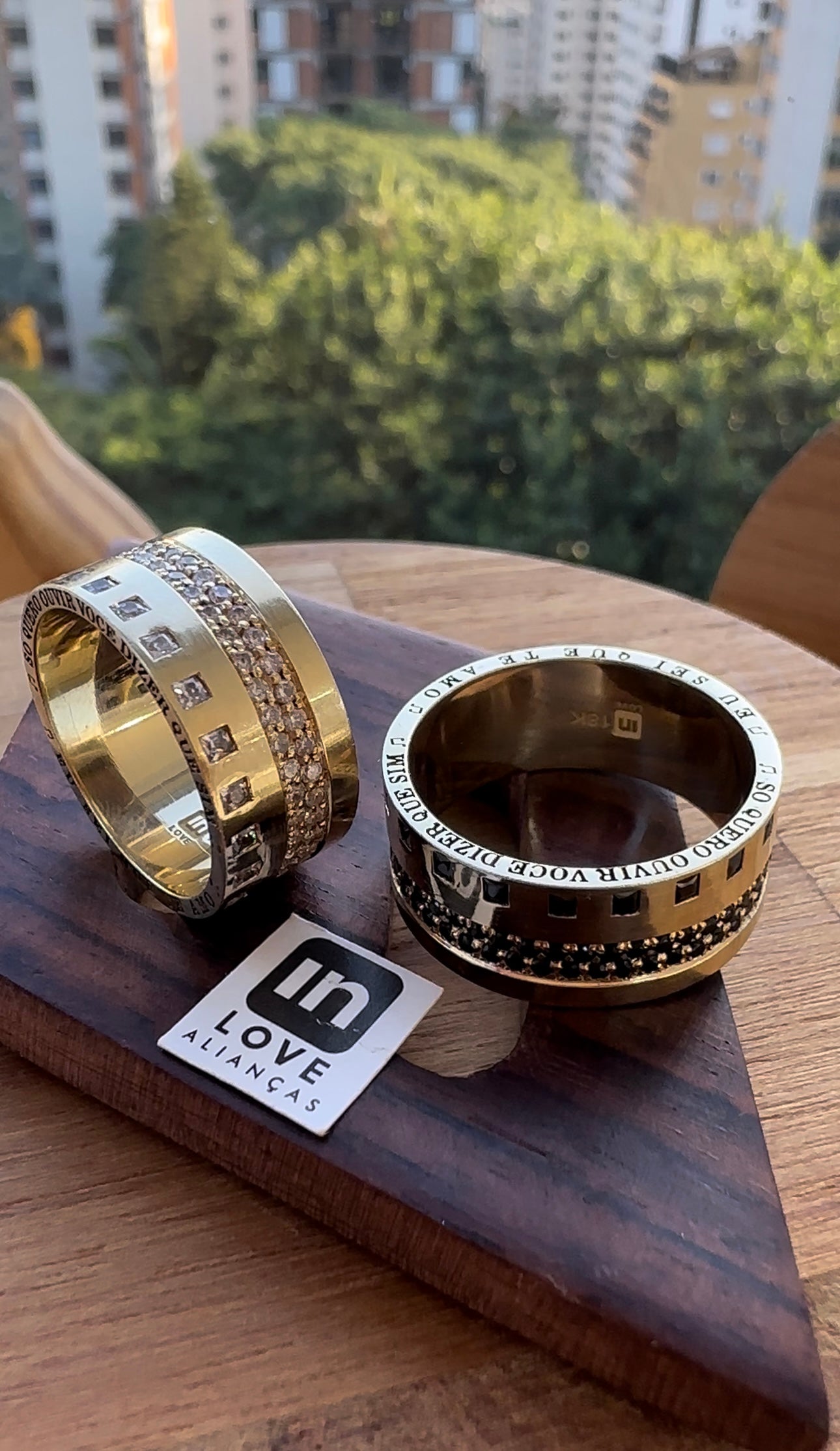 Aliança de Casamento em Ouro 18k - Modelo Eu Sei Que Te Amo | 10mm | 12x R$2.194,16