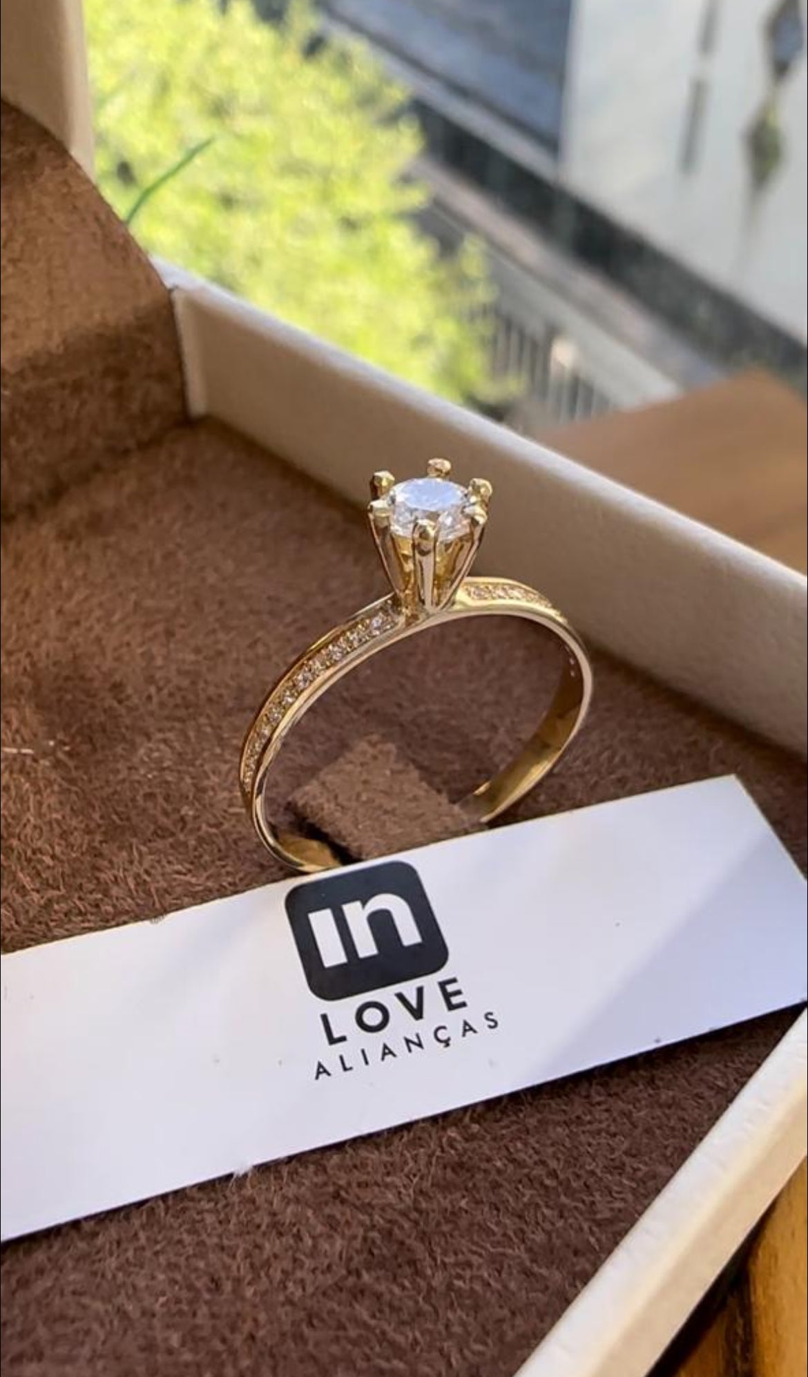 Anel Solitário Fascínio em Ouro 18k - 12x R$208,33