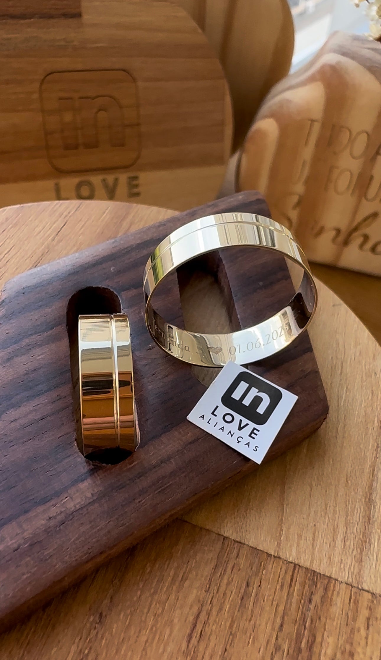 Alianças de Casamento em Ouro 18k - Modelo Amor Maior | 6mm | 12x R$333