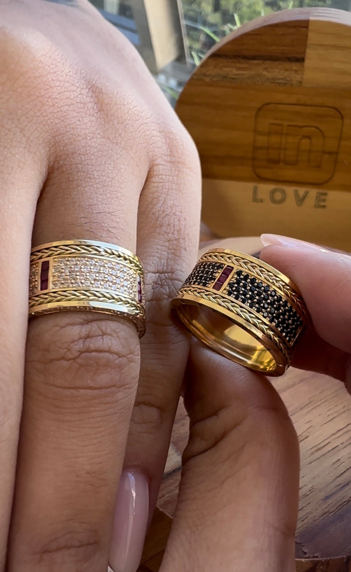 Alianças de Casamento em Ouro 18k - Modelo Fidelidade Duo | 10mm | 12x R$2.166