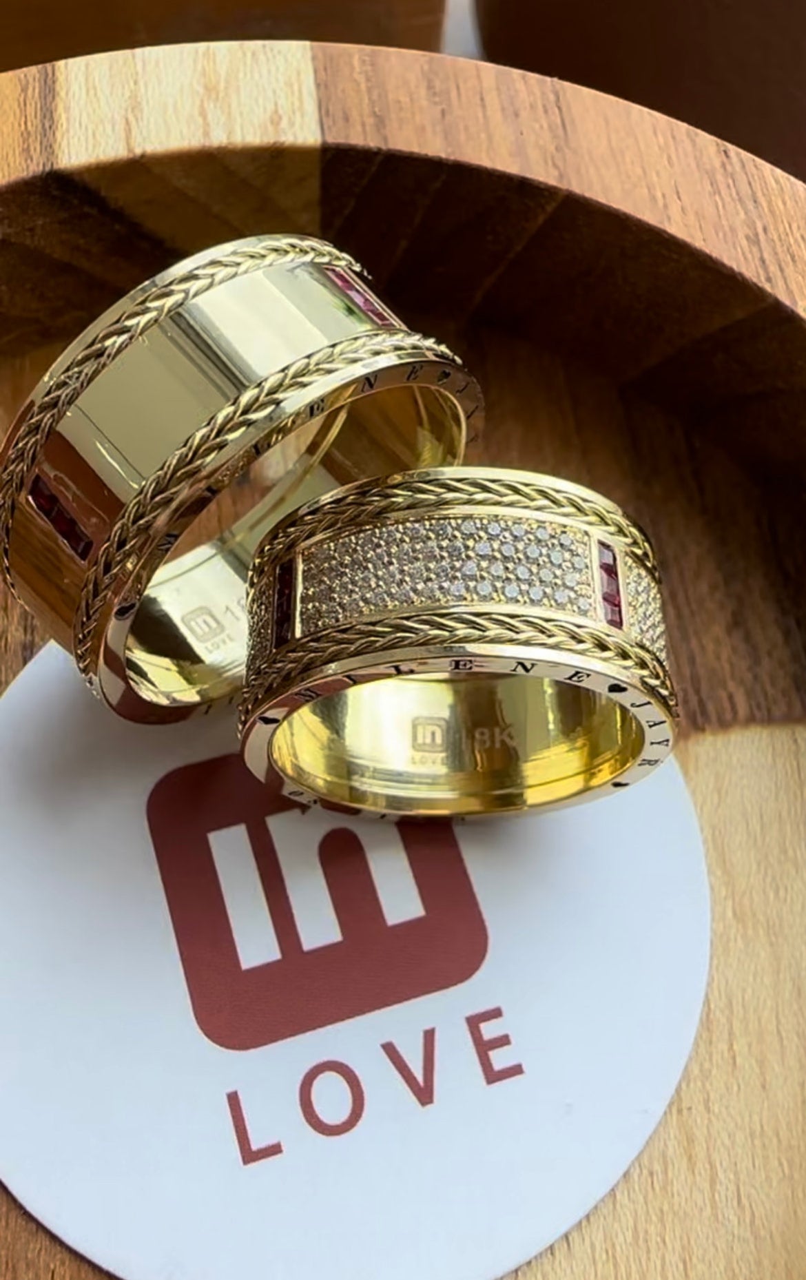 Alianças de Casamento em Ouro 18k - Modelo Fidelidade | 10mm | 12x R$2.115