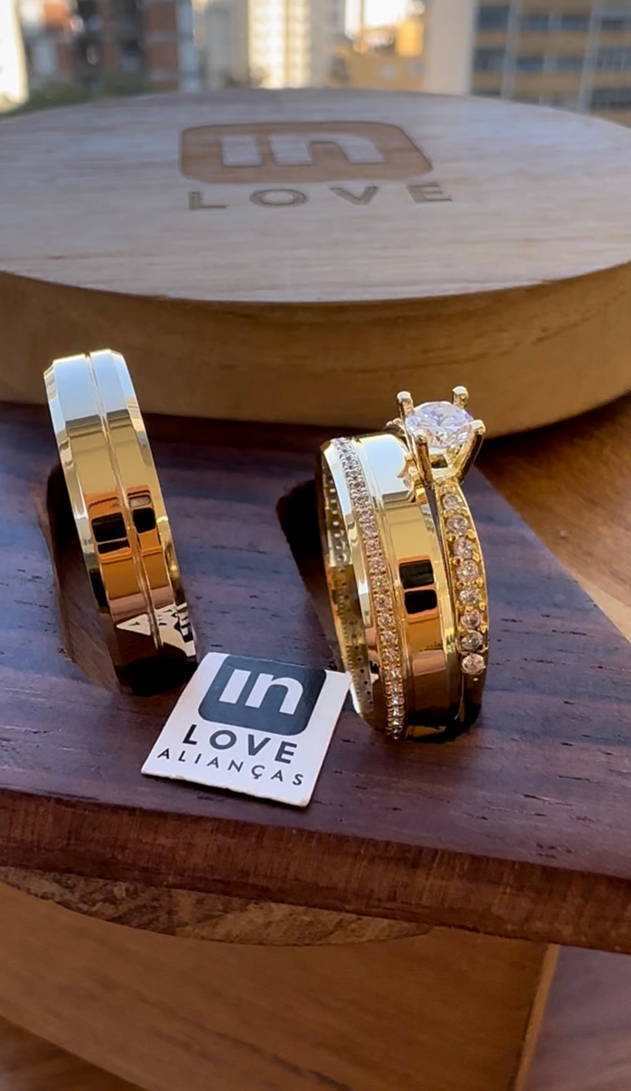 Alianças de Casamento em Ouro 18k - Modelo Nossa Energia | 5mm | 12x R$415,83