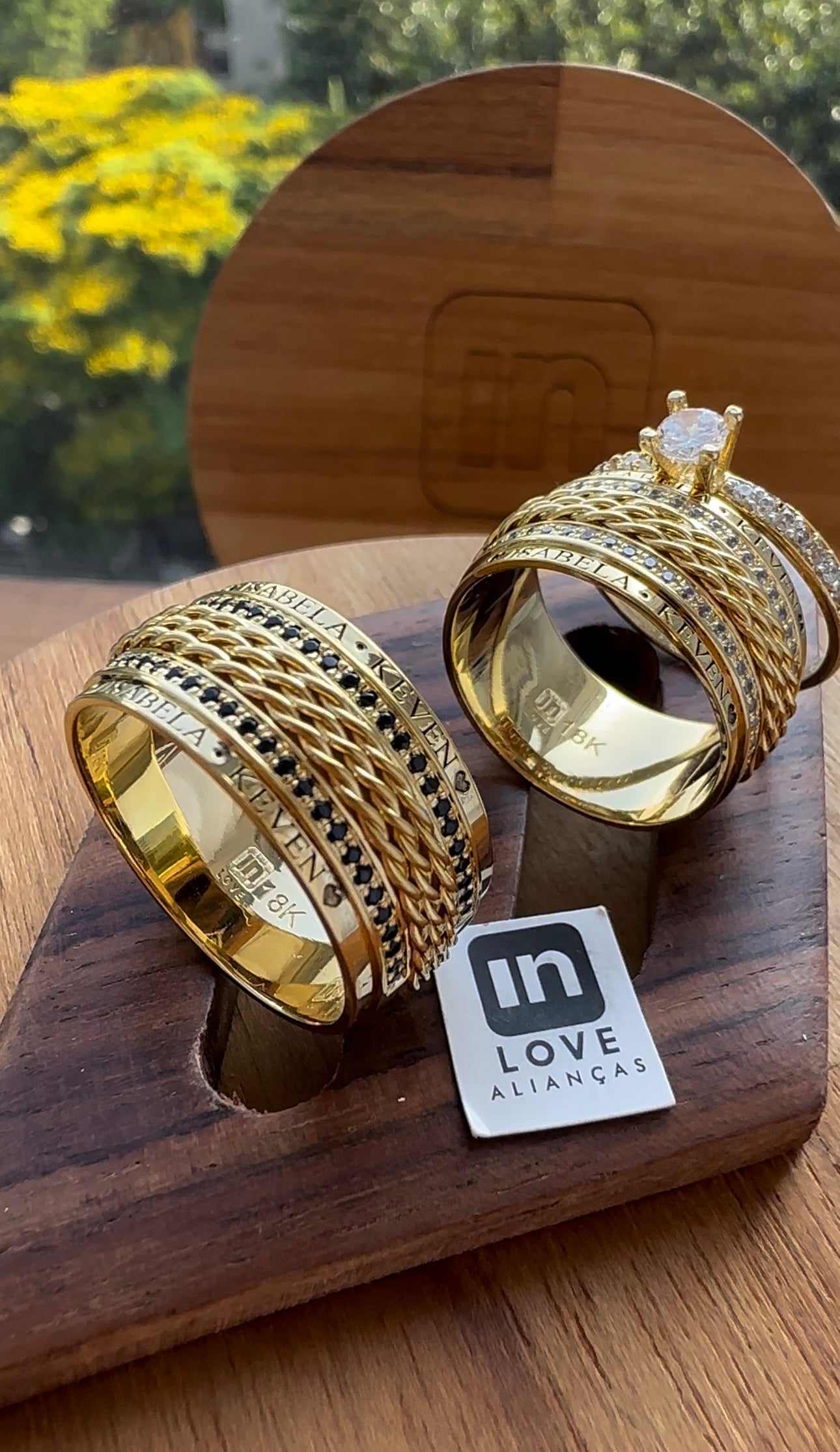 Alianças de Casamento em Ouro 18k - Modelo Data Especial | 10mm | 12x R$1.333