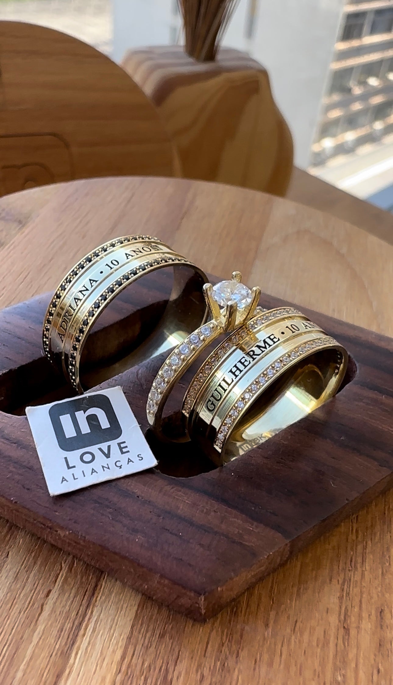 Alianças de Casamento em Ouro 18k - Modelo Promessas | 7mm | 12x R$583