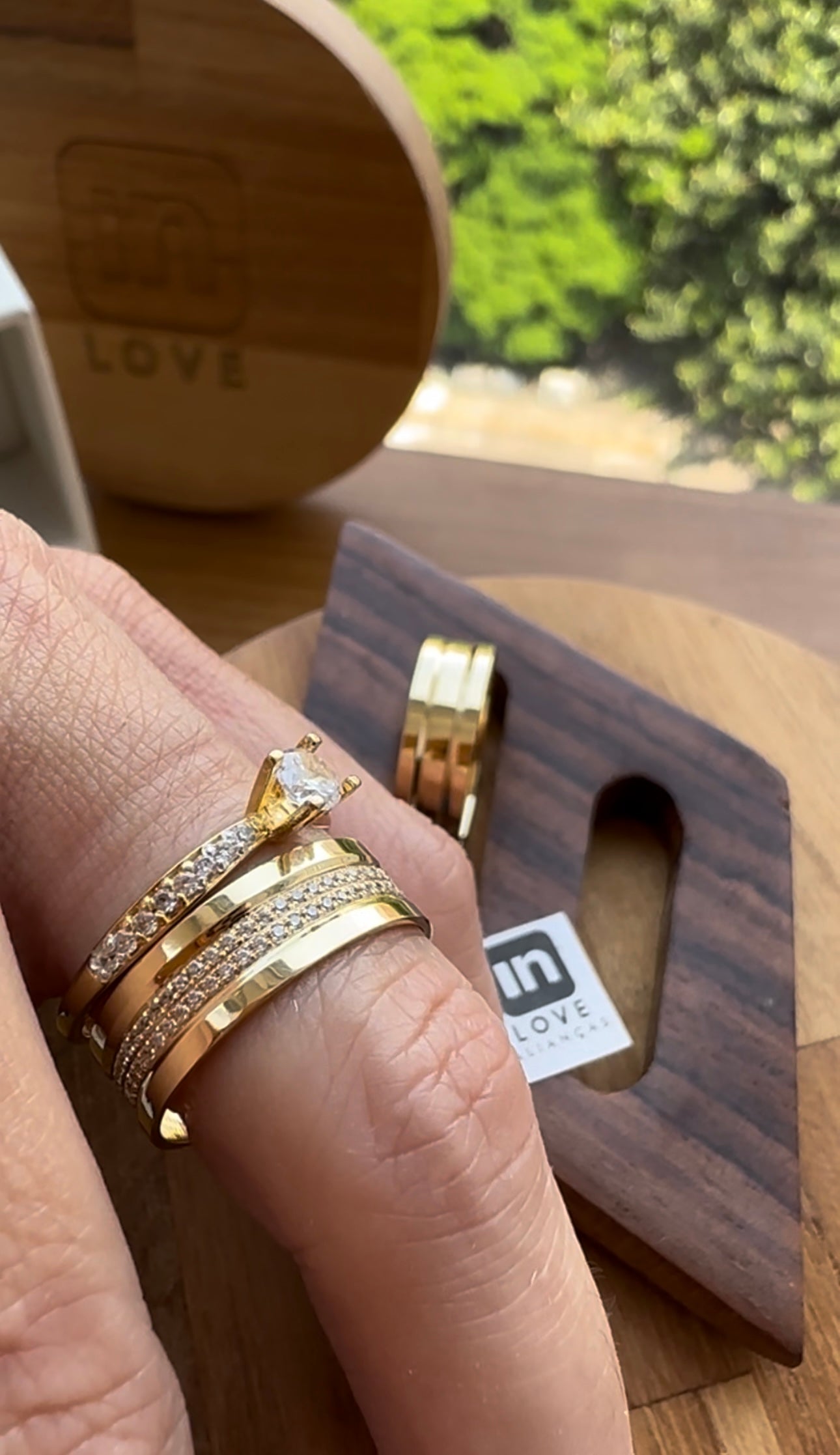 Alianças de Casamento em Ouro 18k - Modelo Capítulos | 6mm |12x R$499