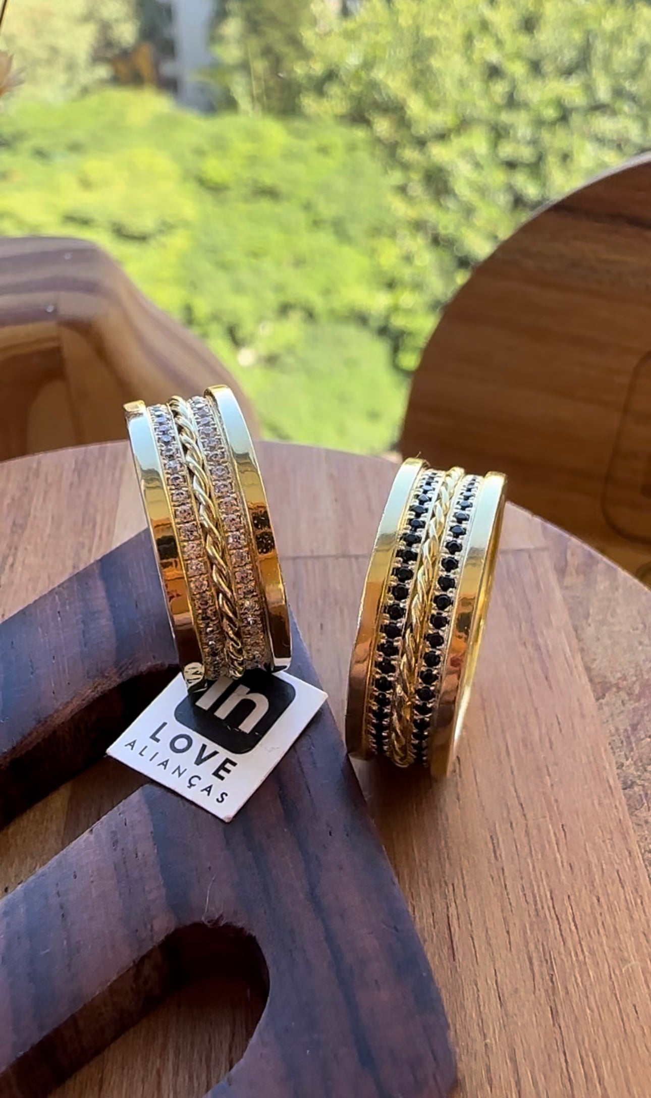 Alianças de Casamento em Ouro 18k - Modelo Desejo | 7mm | 12x R$1.028,33