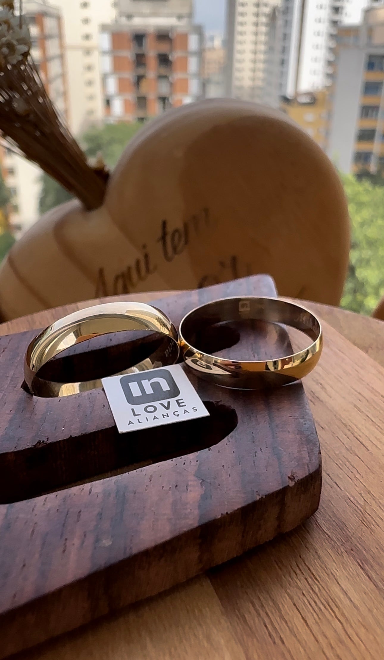 Alianças de Casamento em Ouro 18k - Modelo Tradicional | 4mm | 12x R$299