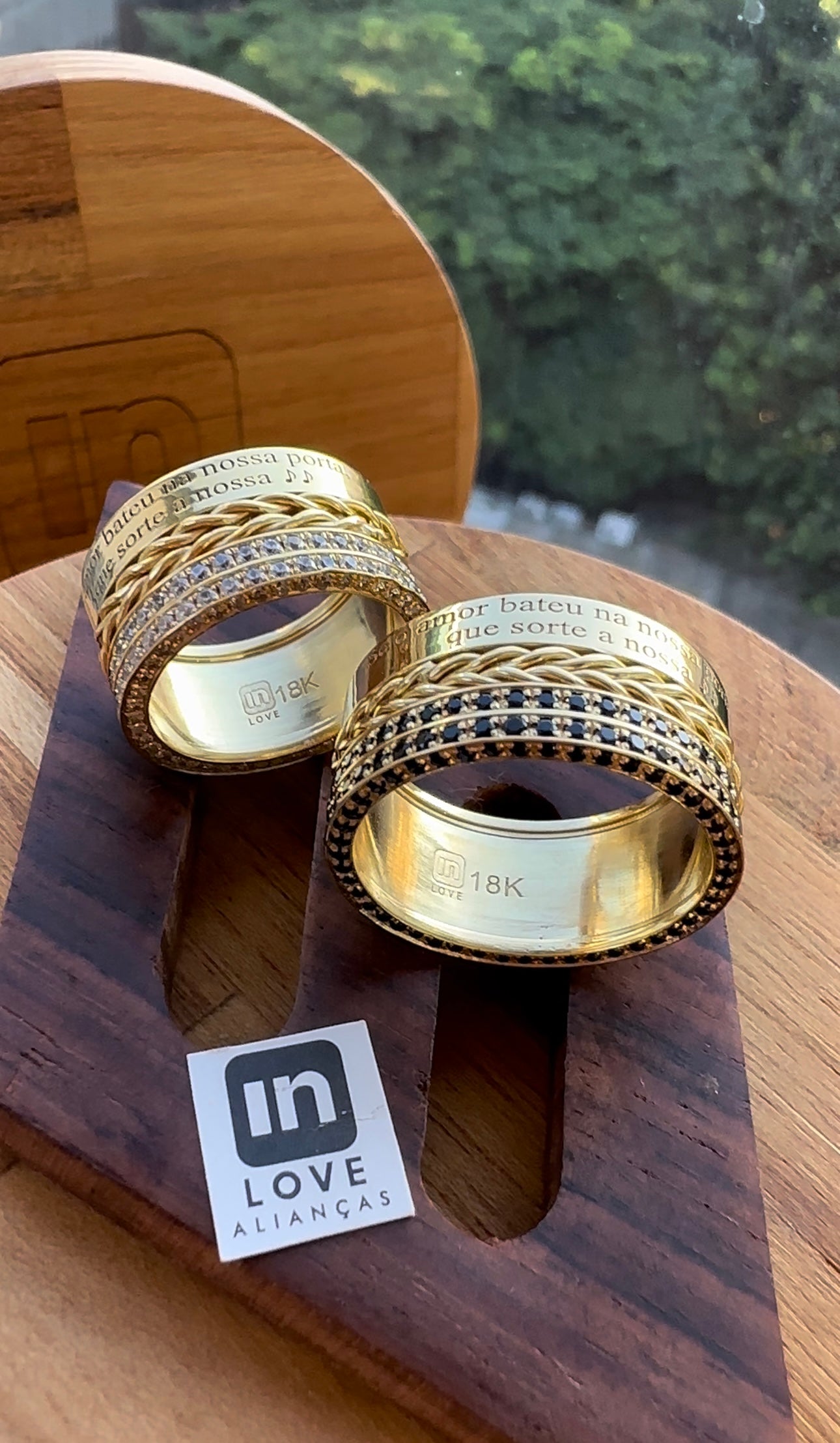 Alianças de Casamento em Ouro 18k - Modelo Nosso Sonho | 10mm | 12x R$2.165,00