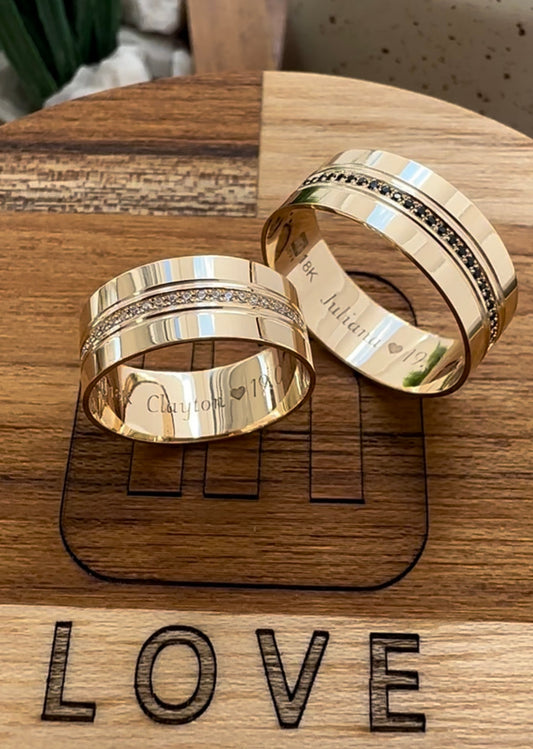 Alianças de Casamento em Ouro 18k - Modelo Mimosinha | 7mm | 12x R$699