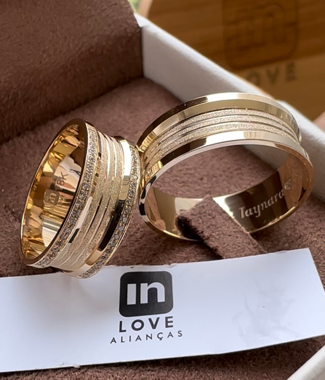 Alianças de Casamento em Ouro 18k - Modelo Paraíso | 7mm | 12x R$633,33