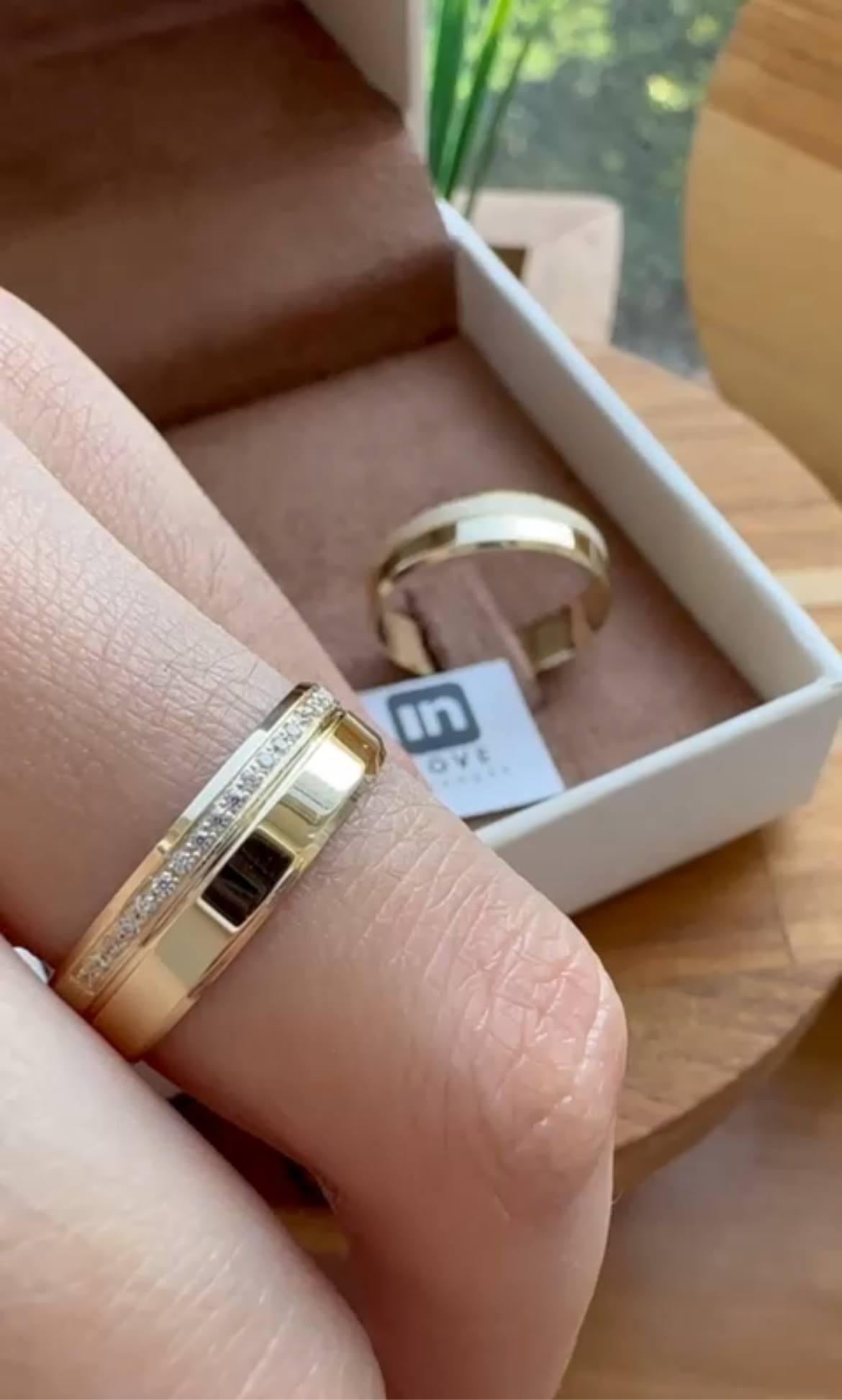 Alianças de Casamento em Ouro 18k - Modelo Nossa Energia | 5mm | 12x R$436,66