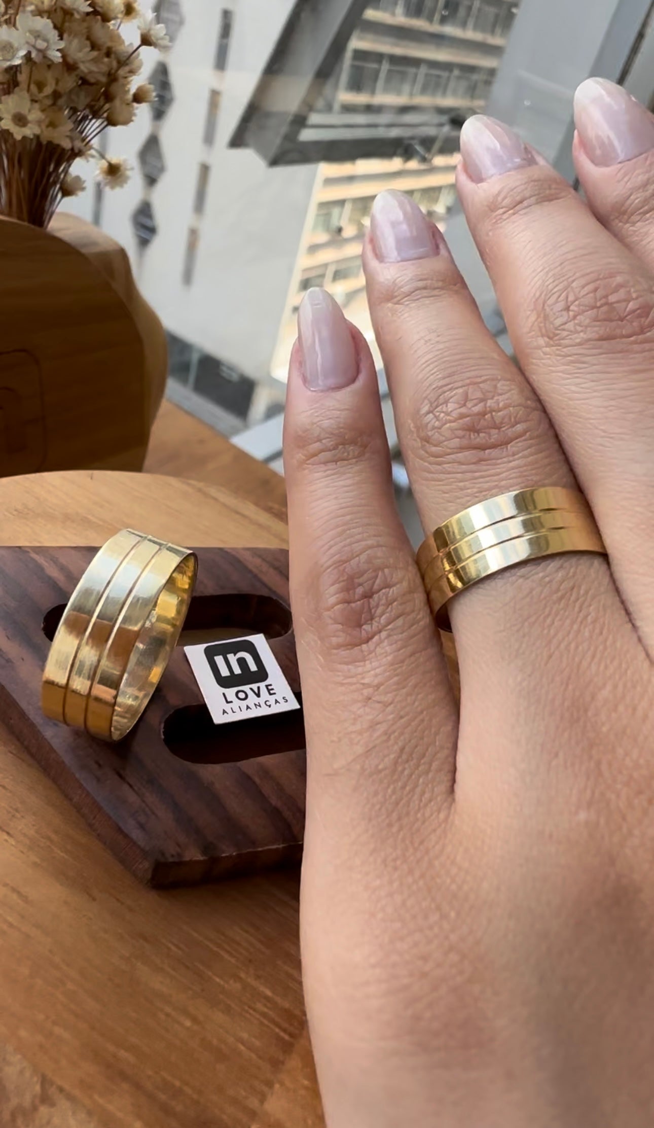 Alianças de Casamento em Ouro 18k - Modelo Minha Vida | 7mm | 12x R$416