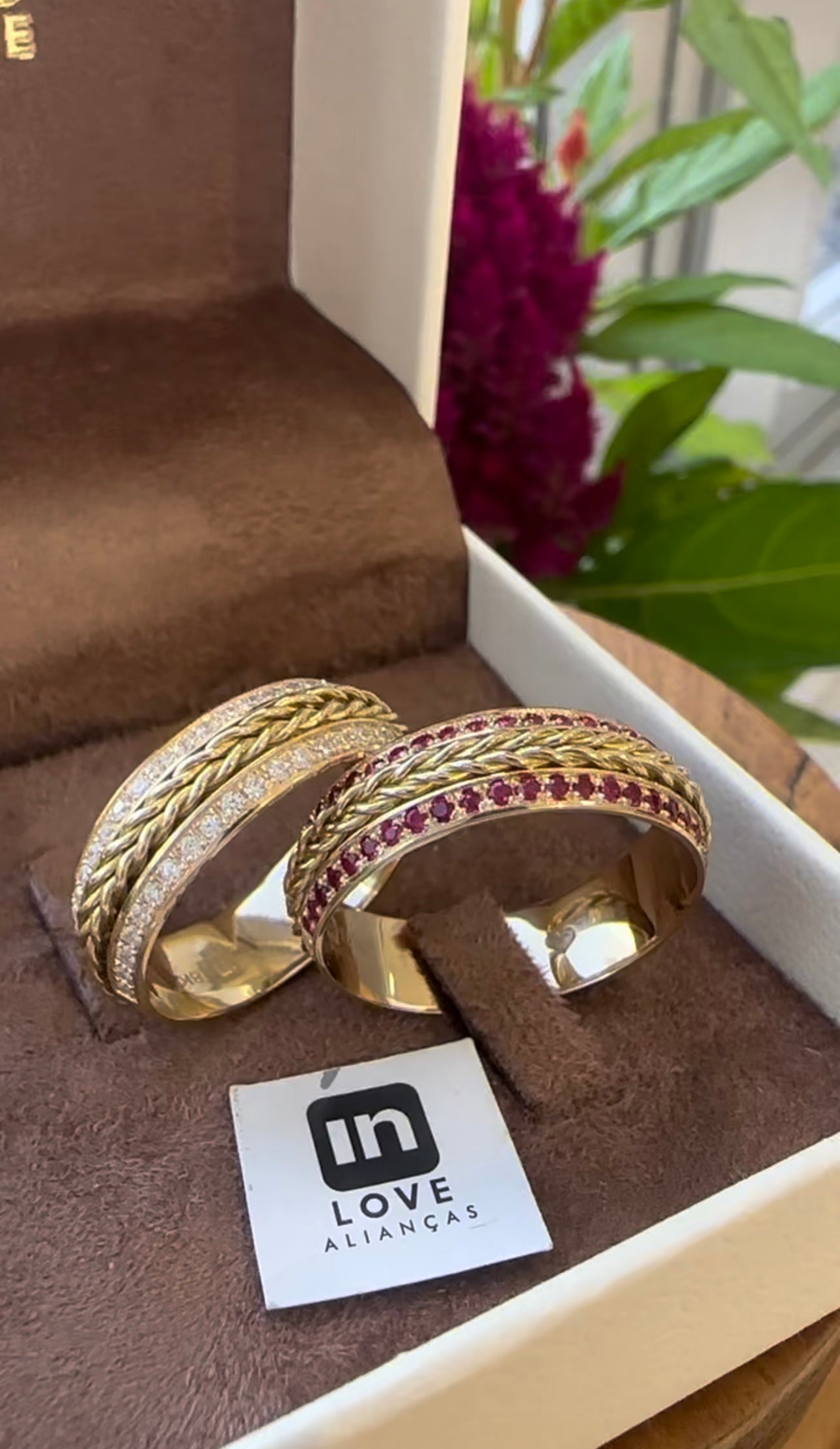 Alianças de Casamento em Ouro 18k - Modelo Trançado Duo | 7mm | 12x R$1.165.83