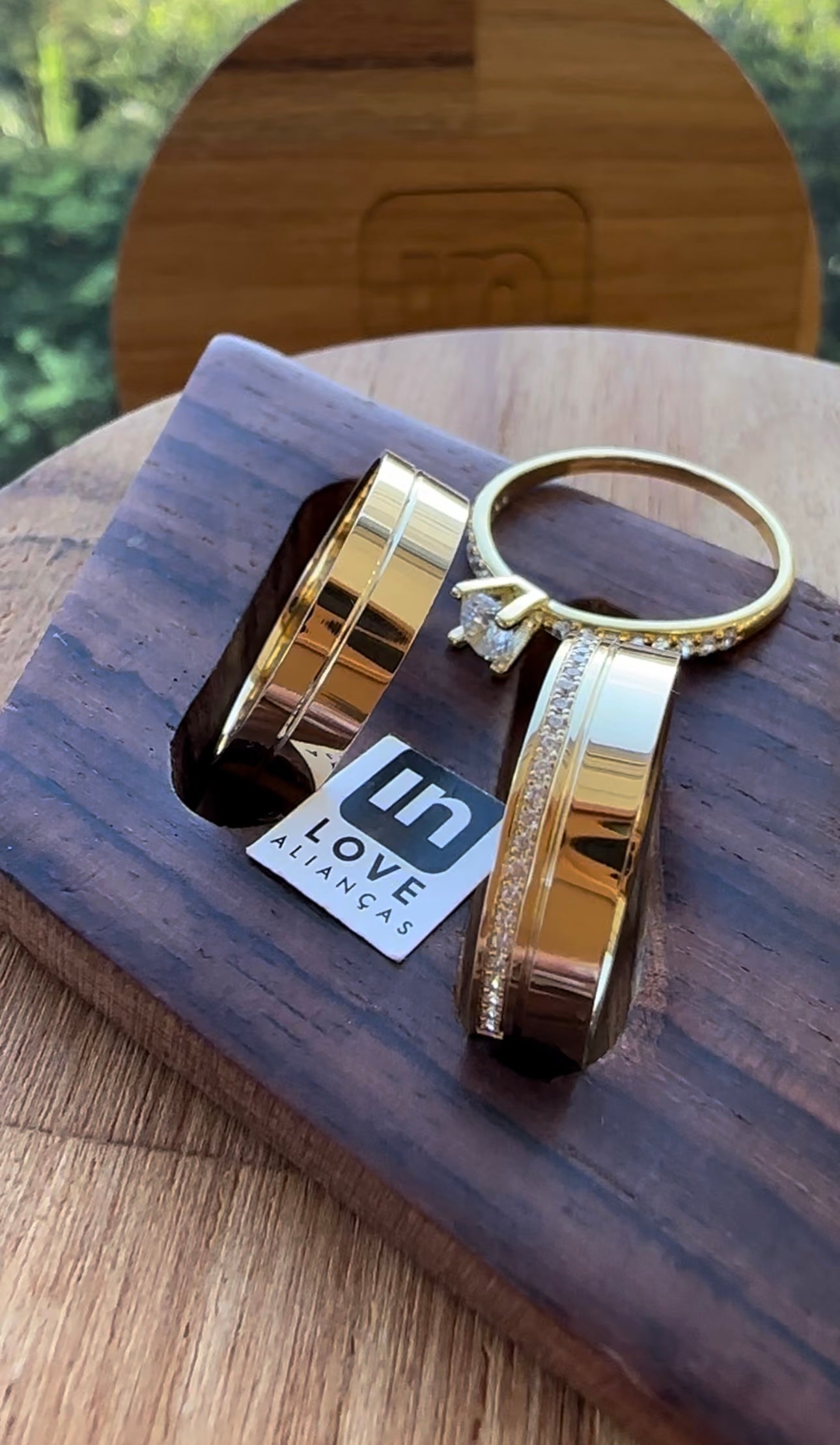 Alianças de Casamento em Ouro 18k - Modelo Eternamente | 5mm | 12x R$333