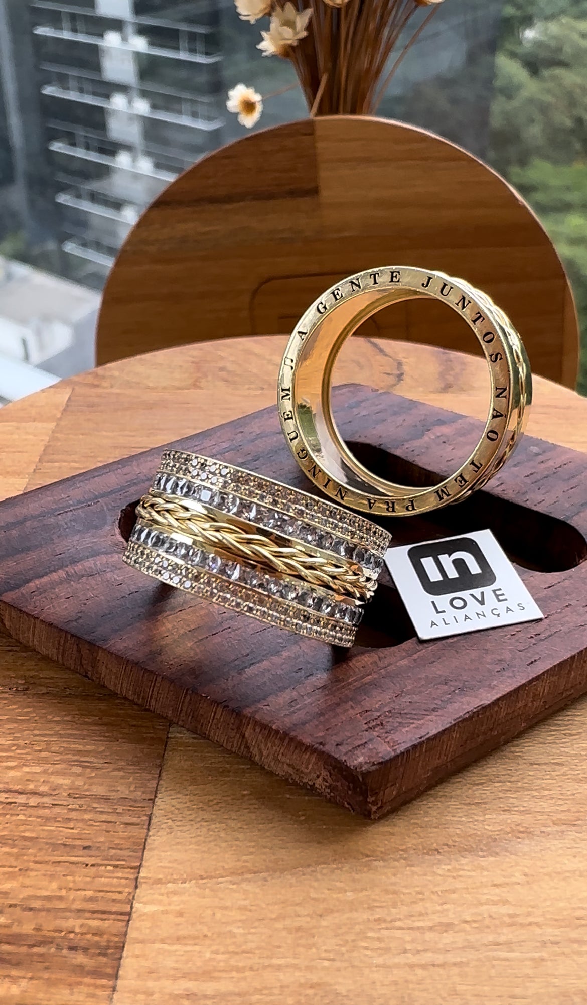 Alianças de Casamento em Ouro 18k - Modelo A Gente Junto | 10mm | 12x R$1.890